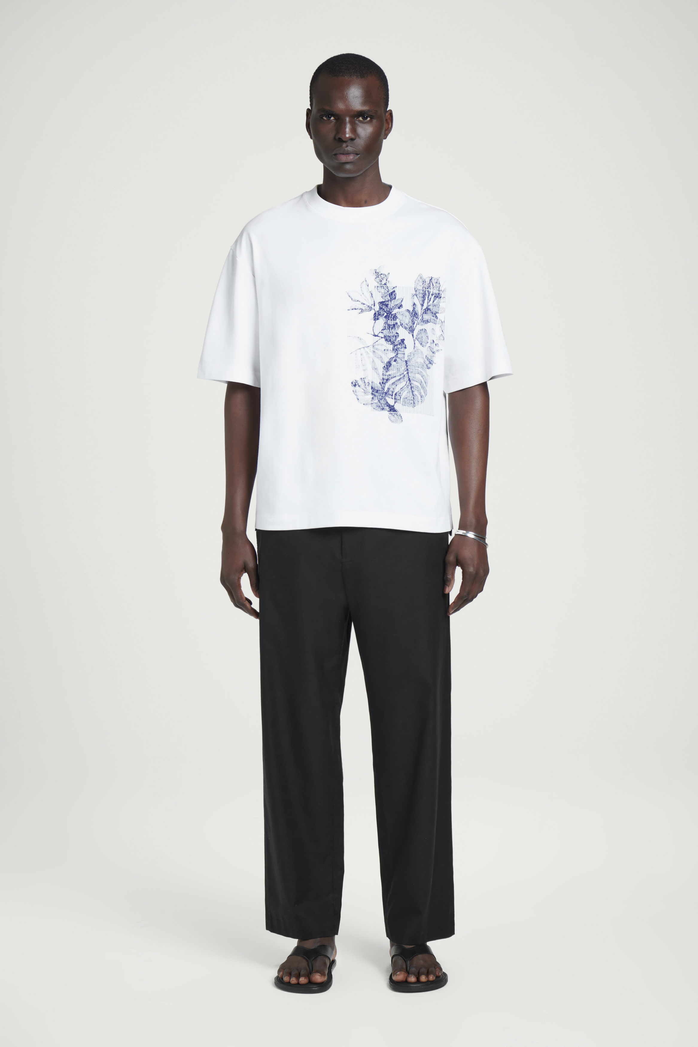 洋書 Great T-Shirt Graphics jordan-w-j-ss-gfx-os-tee-2.jpg
