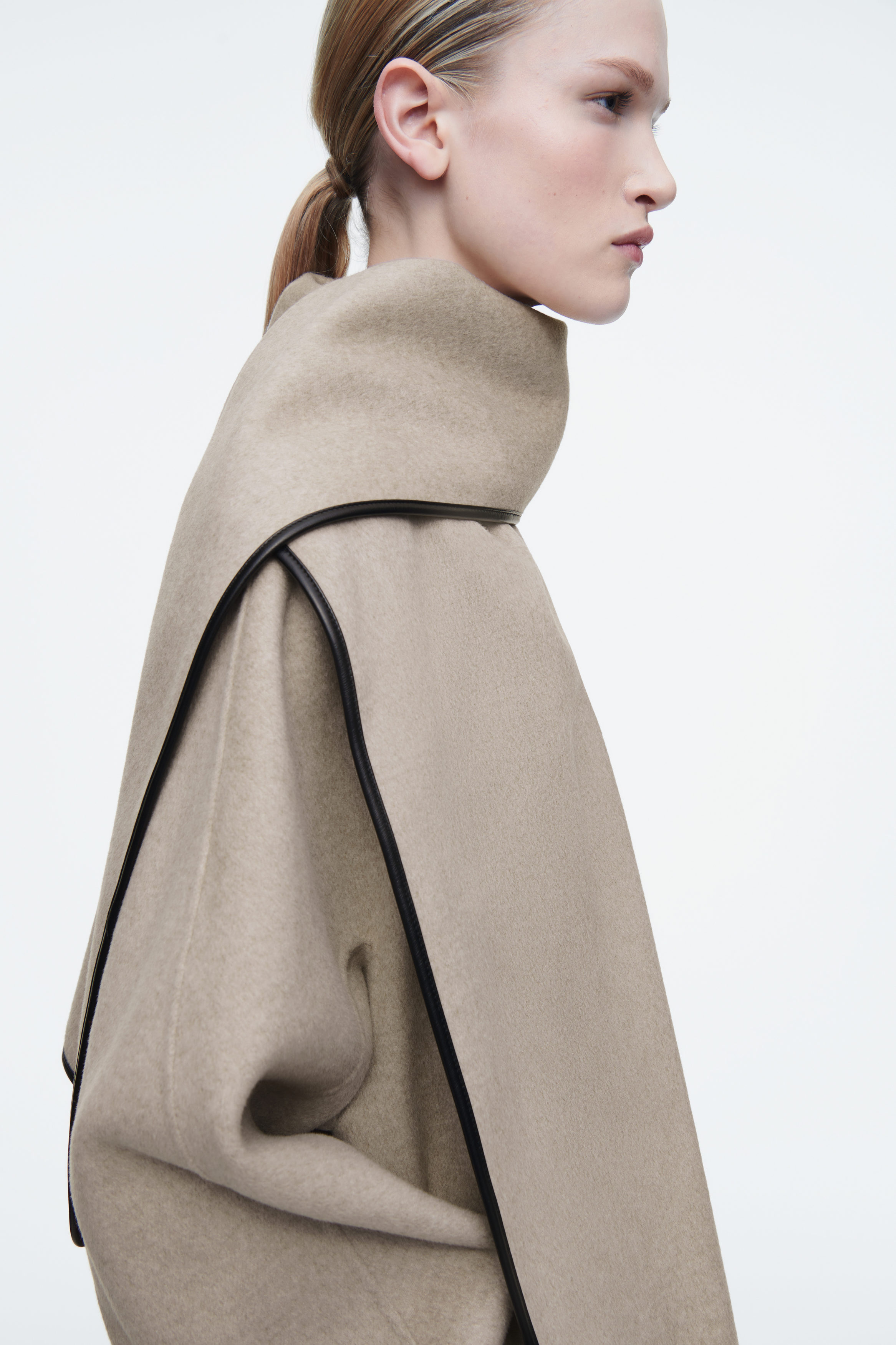 LEATHER-TRIMMED WOOL SCARF COAT - BEIGE