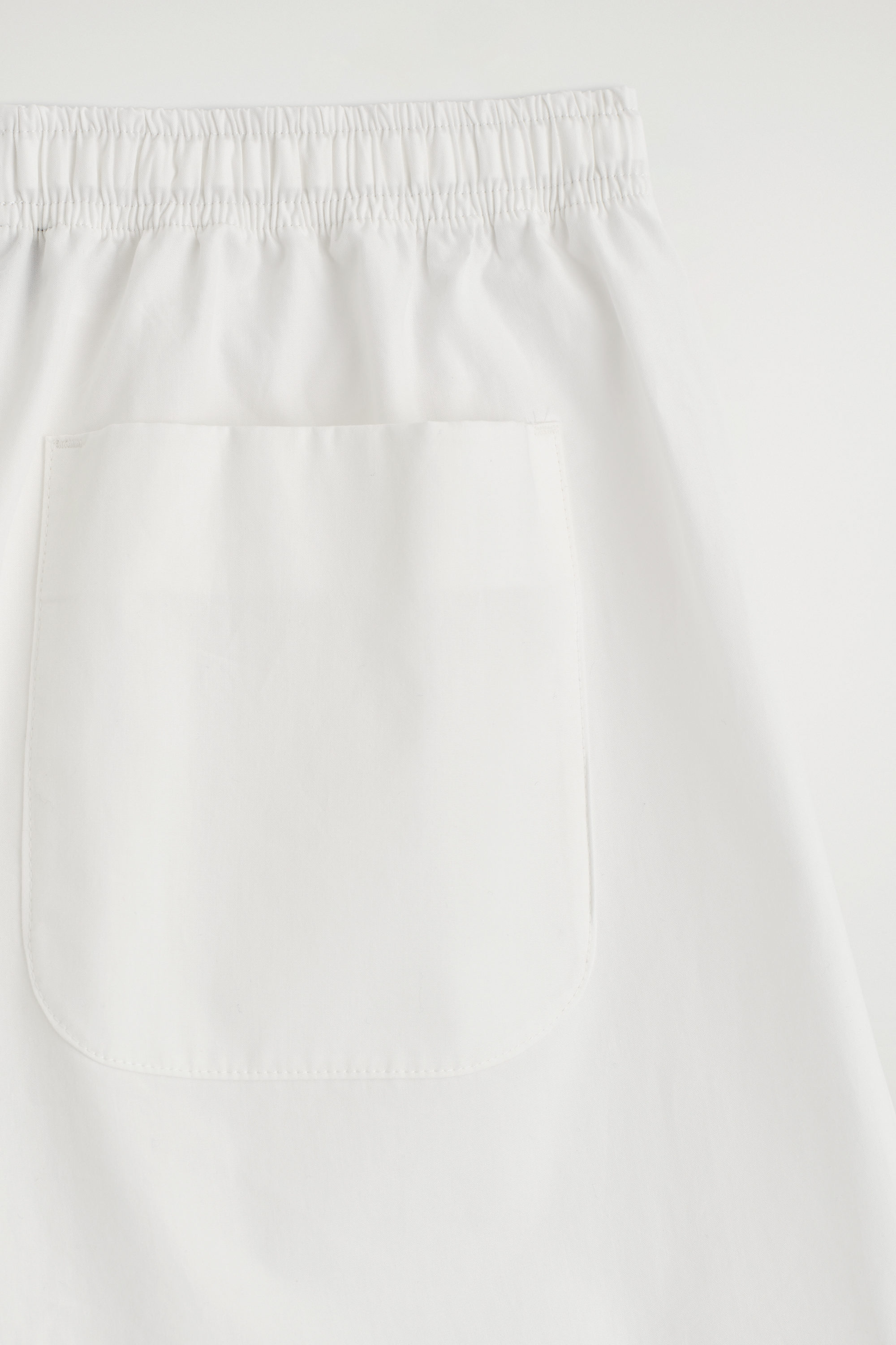 DRAWSTRING COTTON SHORTS - BLACK | COS