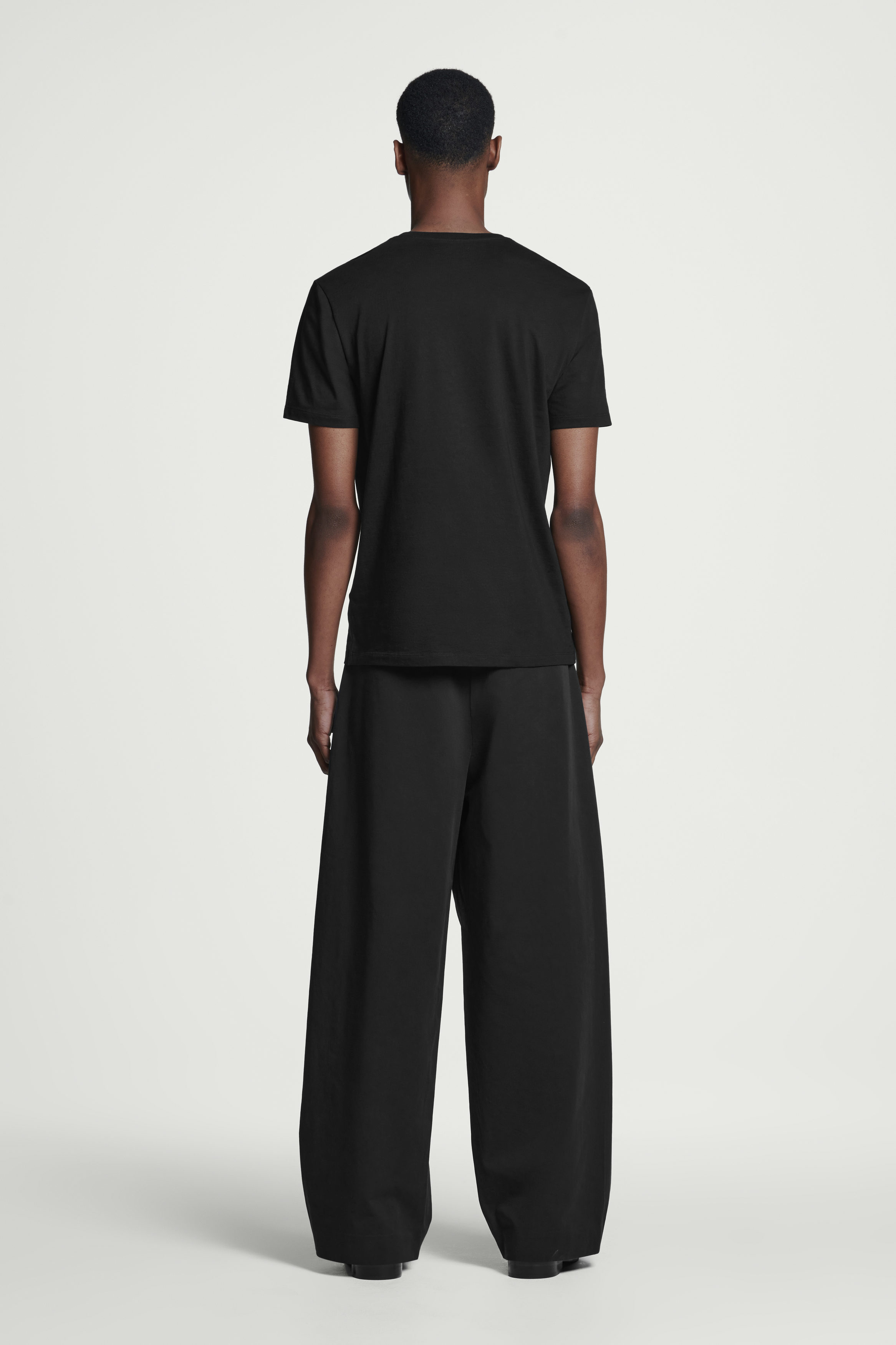 CROPPED ELASTICATED WIDE-LEG PANTS - BLACK | COS