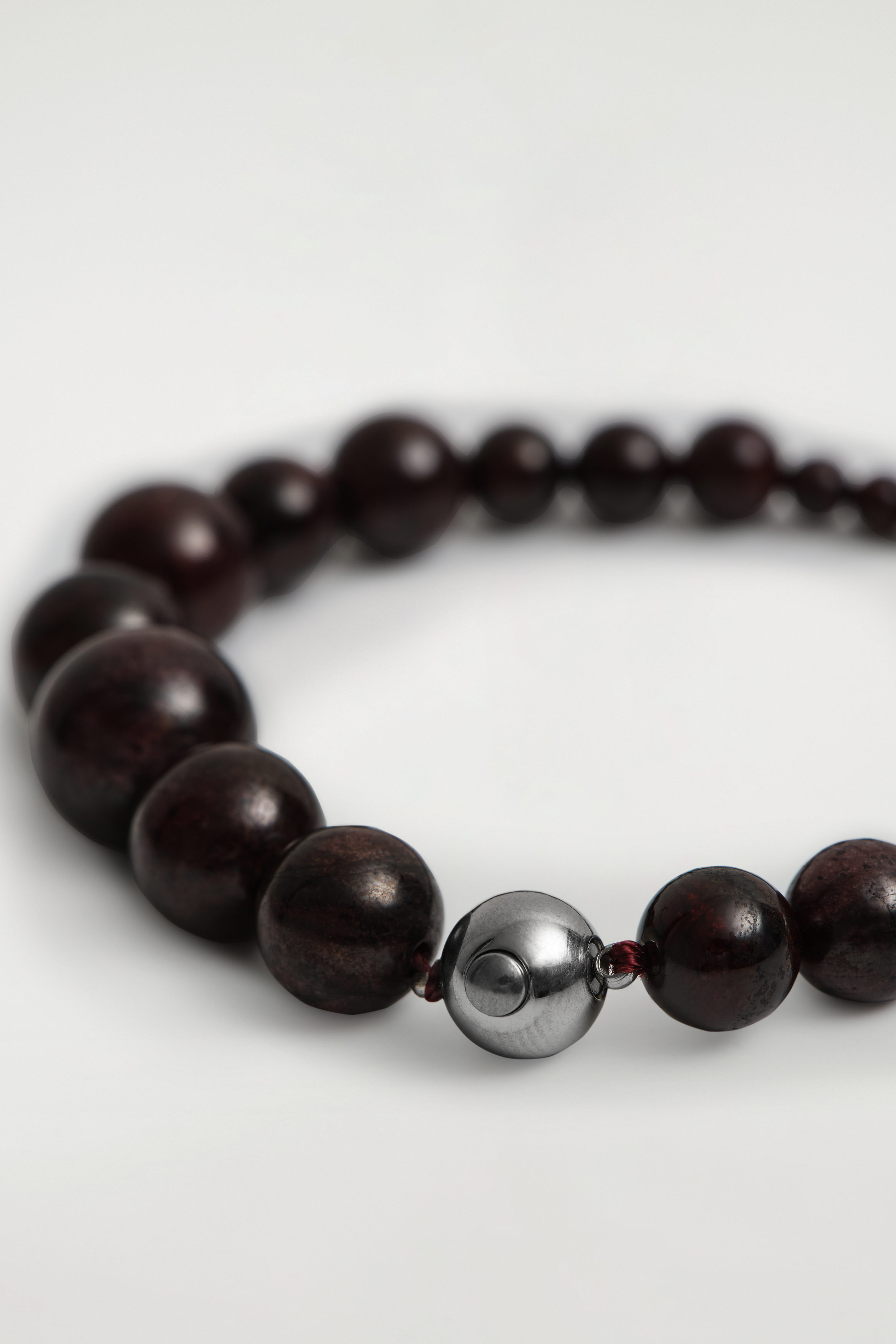 GARNET BEADED BRACELET - DARK BROWN | COS