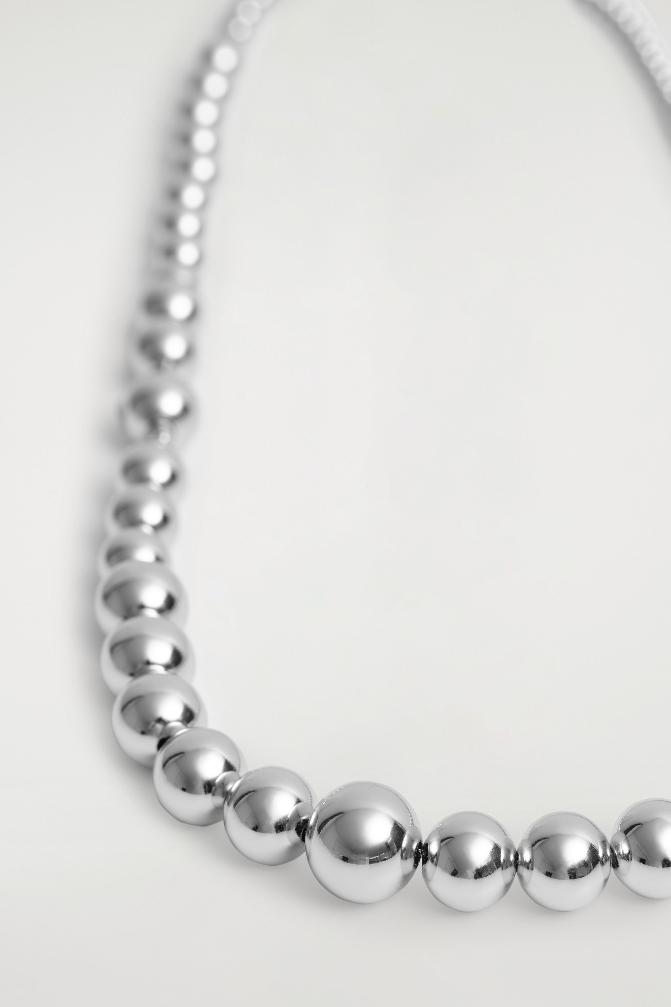 ★ROSEMONT★ Silver Navy Beads Necklace Selene RA24D16J SELENE NECKLACE – Yesterdam