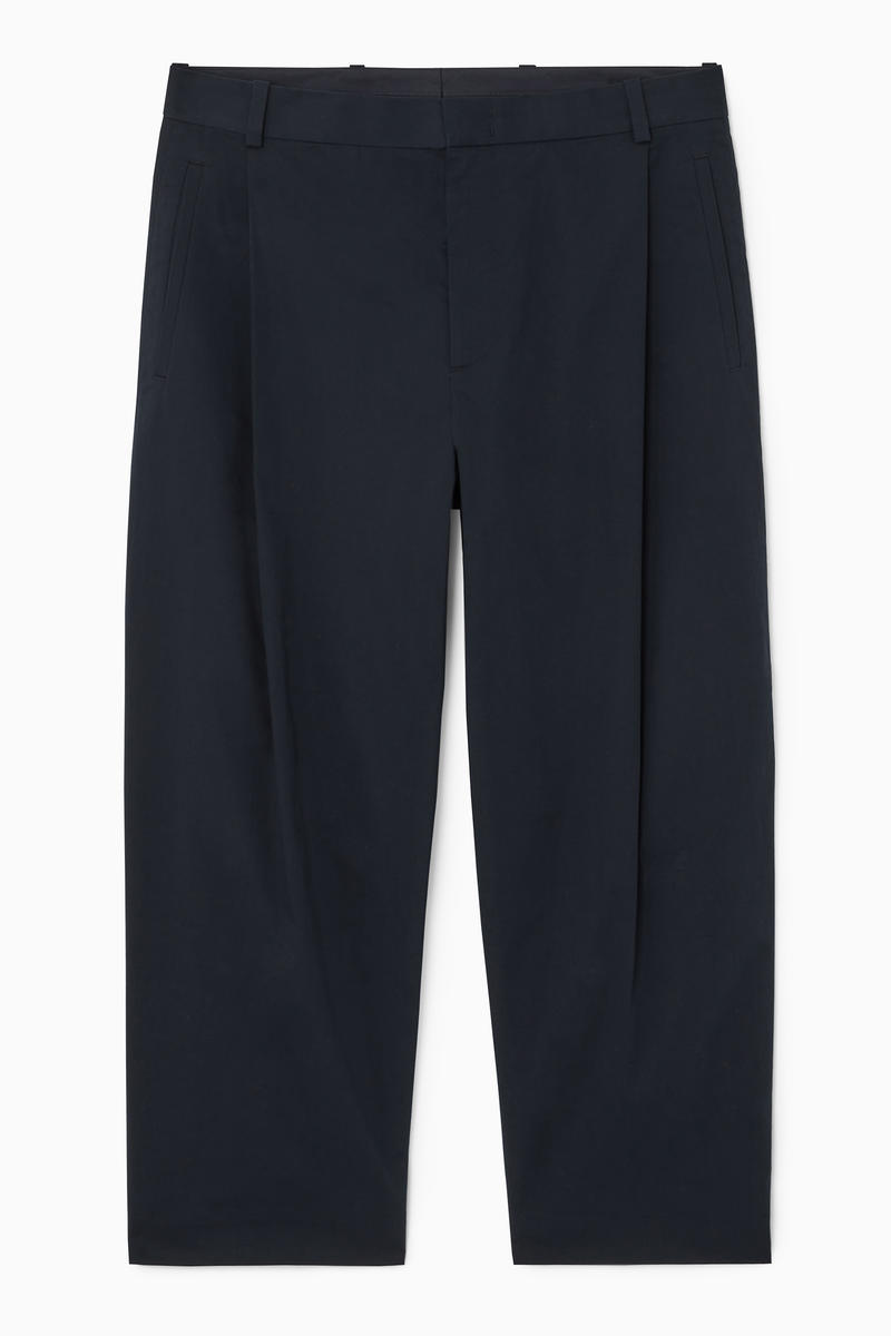 Pleated Tapered Trousers in Blue