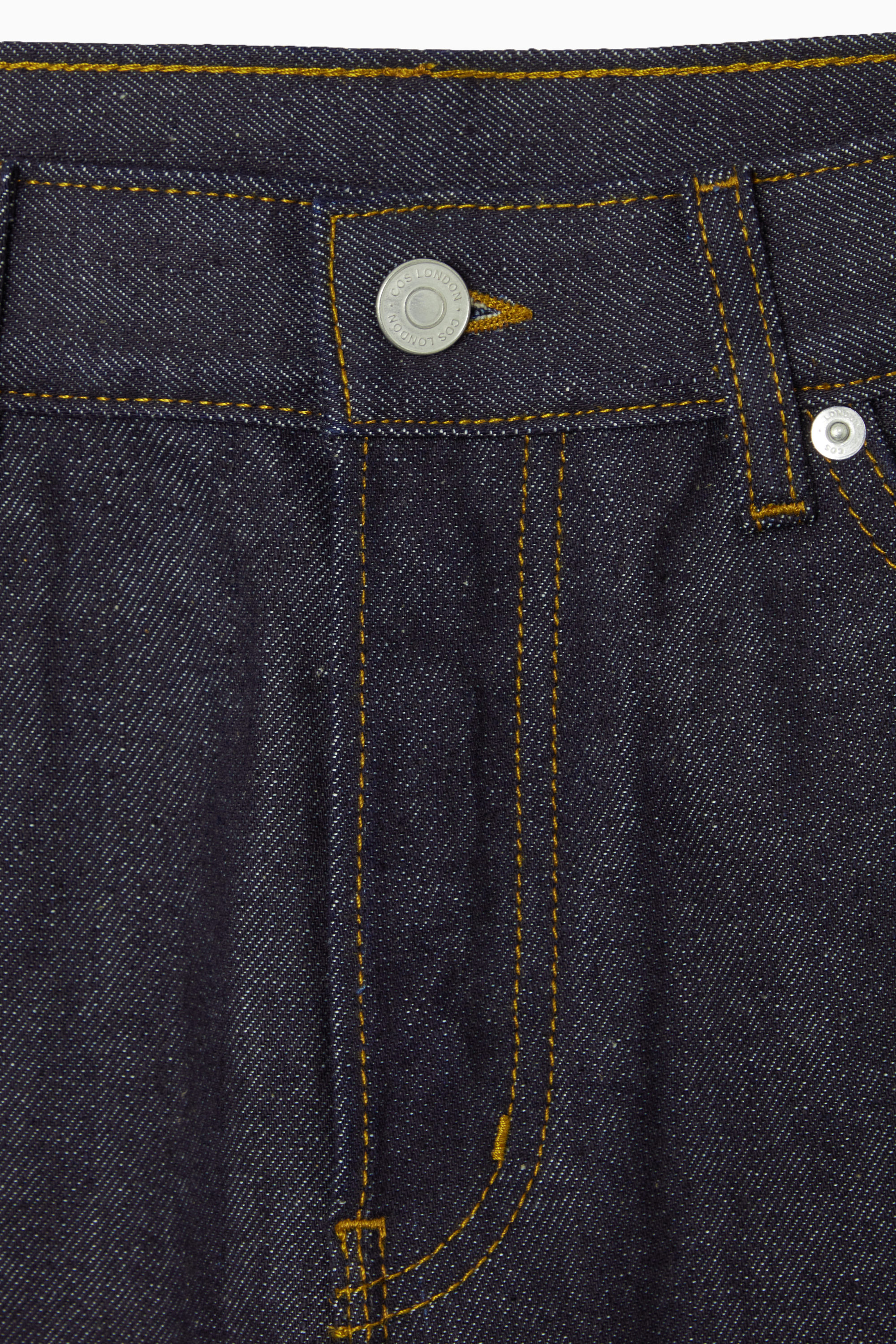【mnem】Incised raw straight denim SIGNATURE RAW SELVEDGE STRAIGHT-LEG JEANS - RAW INDIGO | COS