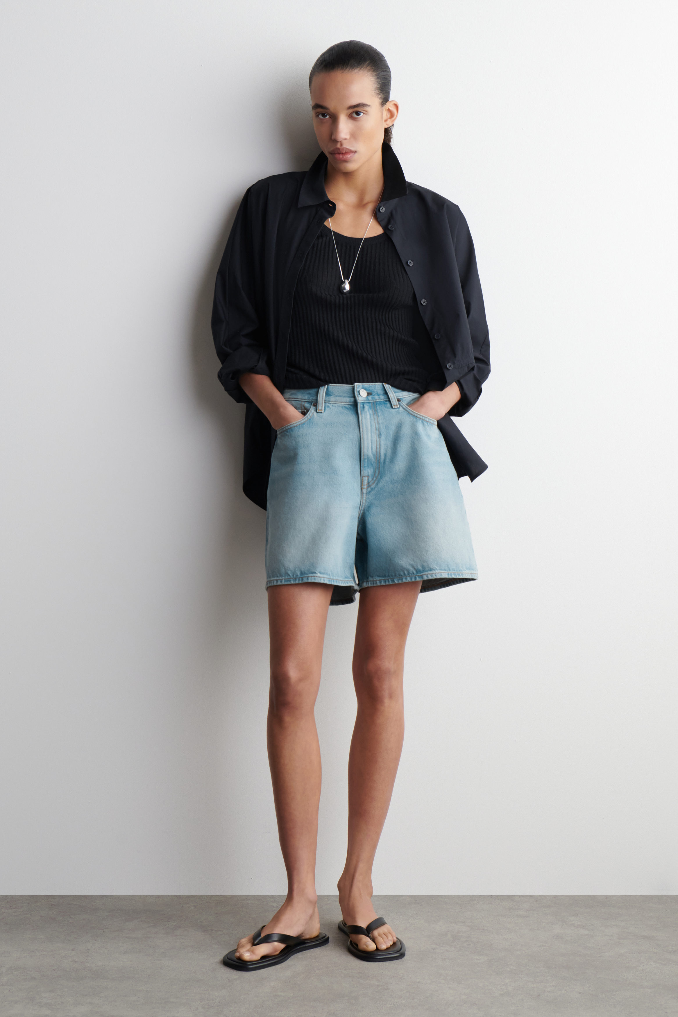 【KOOLOSET】Maxi Washed Bermuda Denim Maxi Washed Bermuda Denim (black) - kooloset