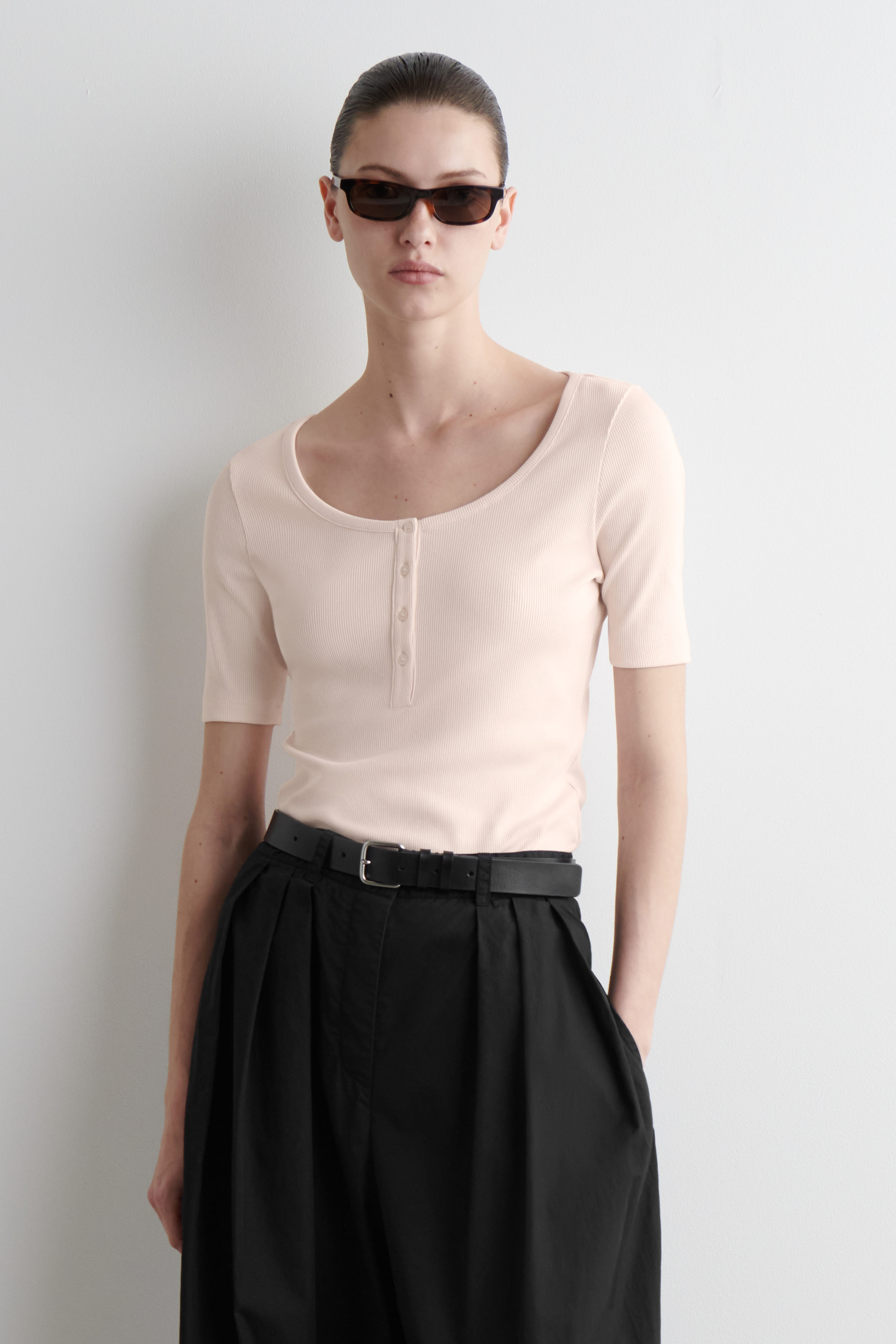 RIBBED HENLEY T-SHIRT
