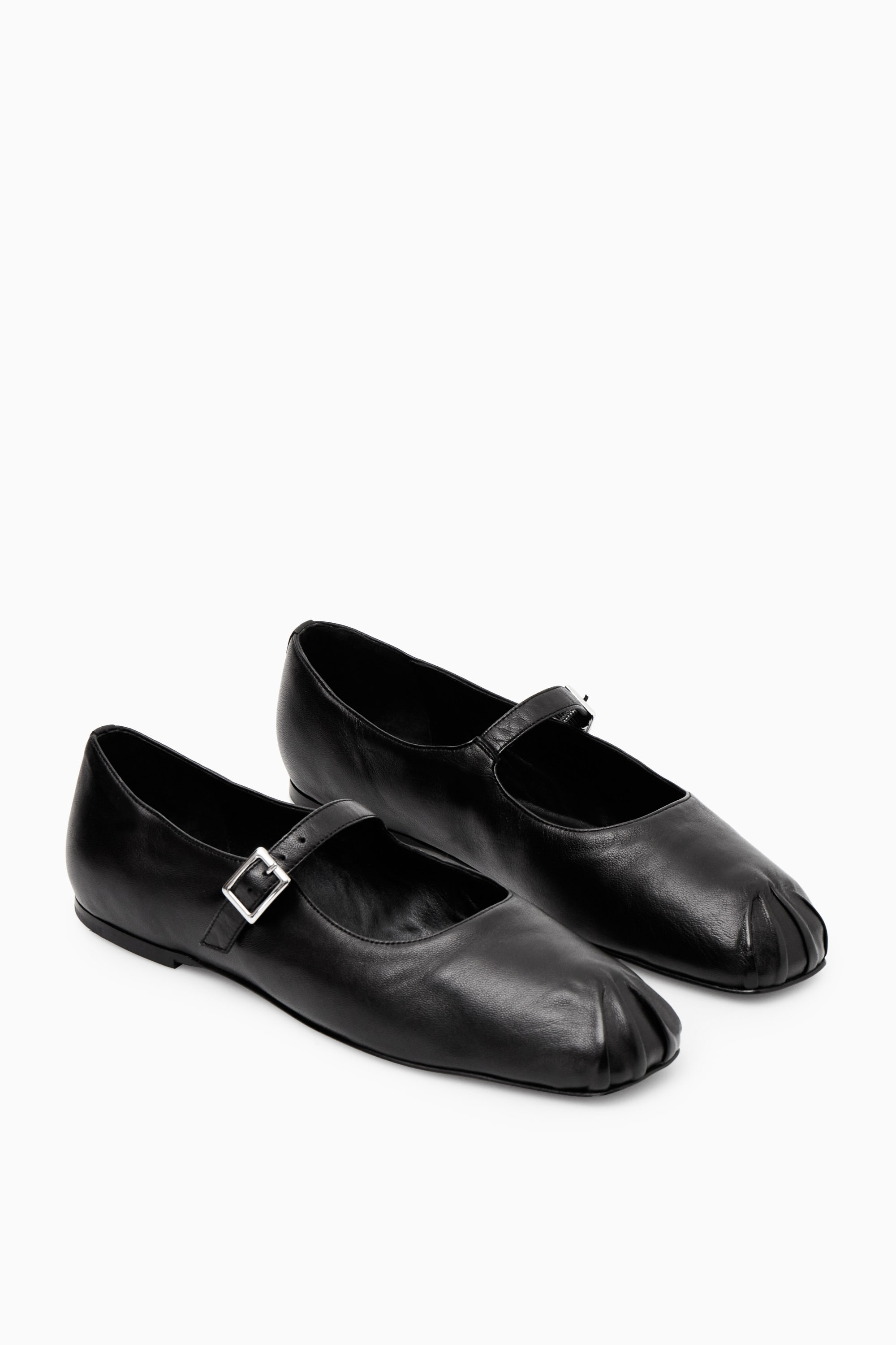 靴 COS LEATHER MARY-JANE FLATS PLEATED LEATHER MARY-JANE BALLET FLATS - BLACK | COS US