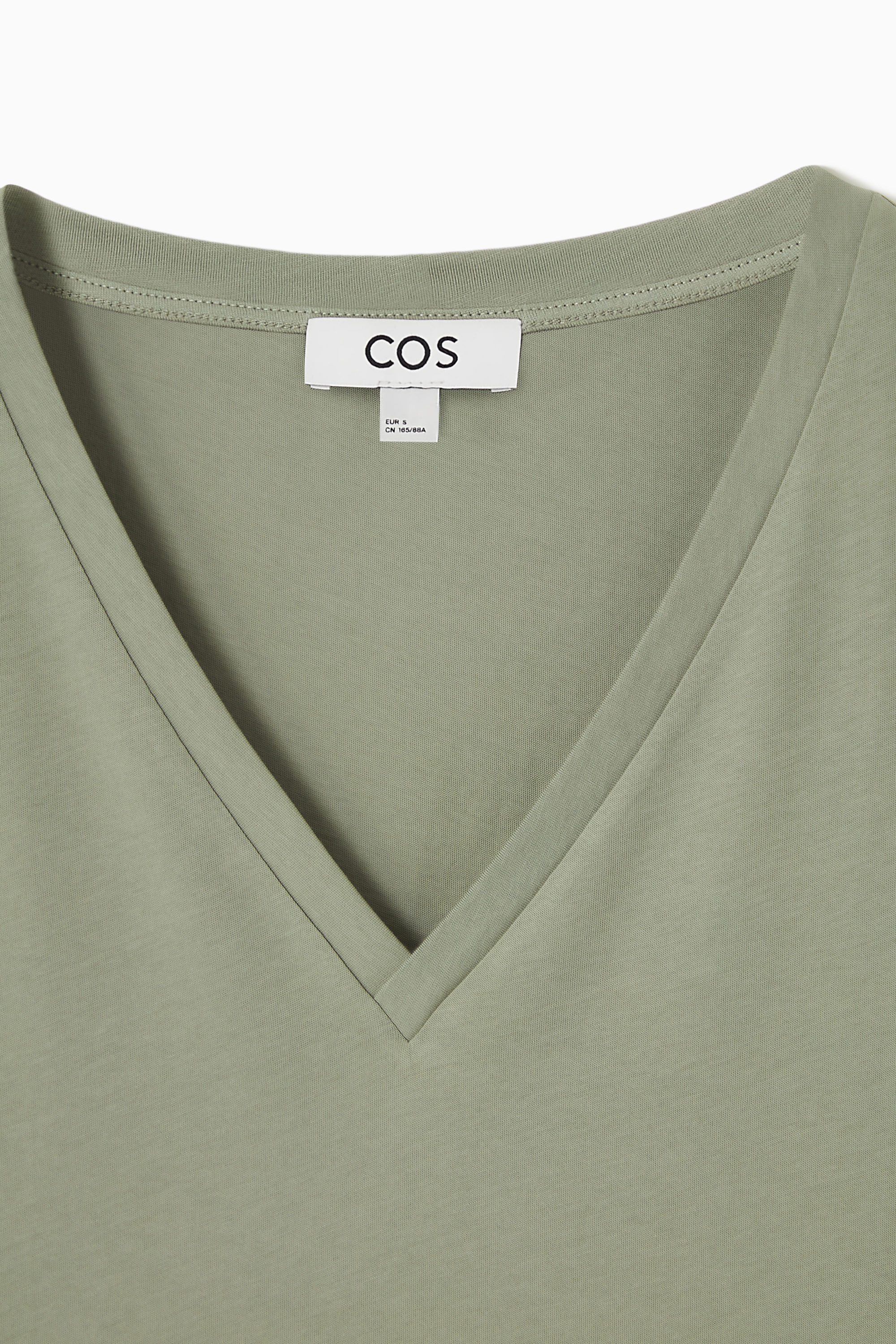 24/7 REGULAR V-NECK T-SHIRT - KHAKI