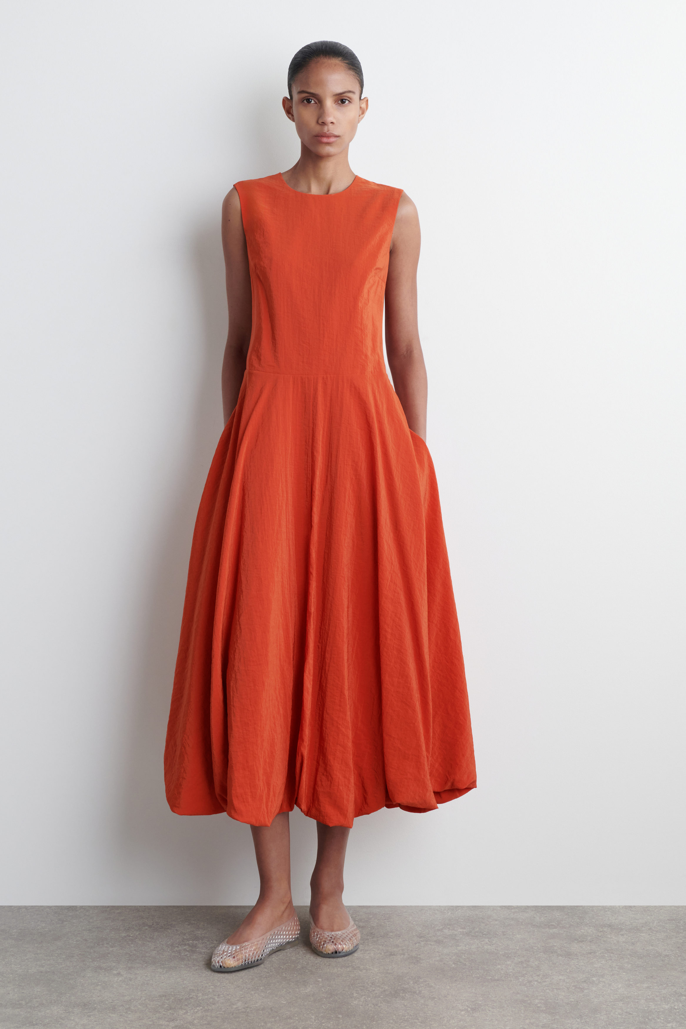 Marithe☆25SS W BUBBLE HEM SLEEVELESS DRESS (2color) SLEEVELESS BUBBLE-HEM MIDI DRESS - ORANGE | COS