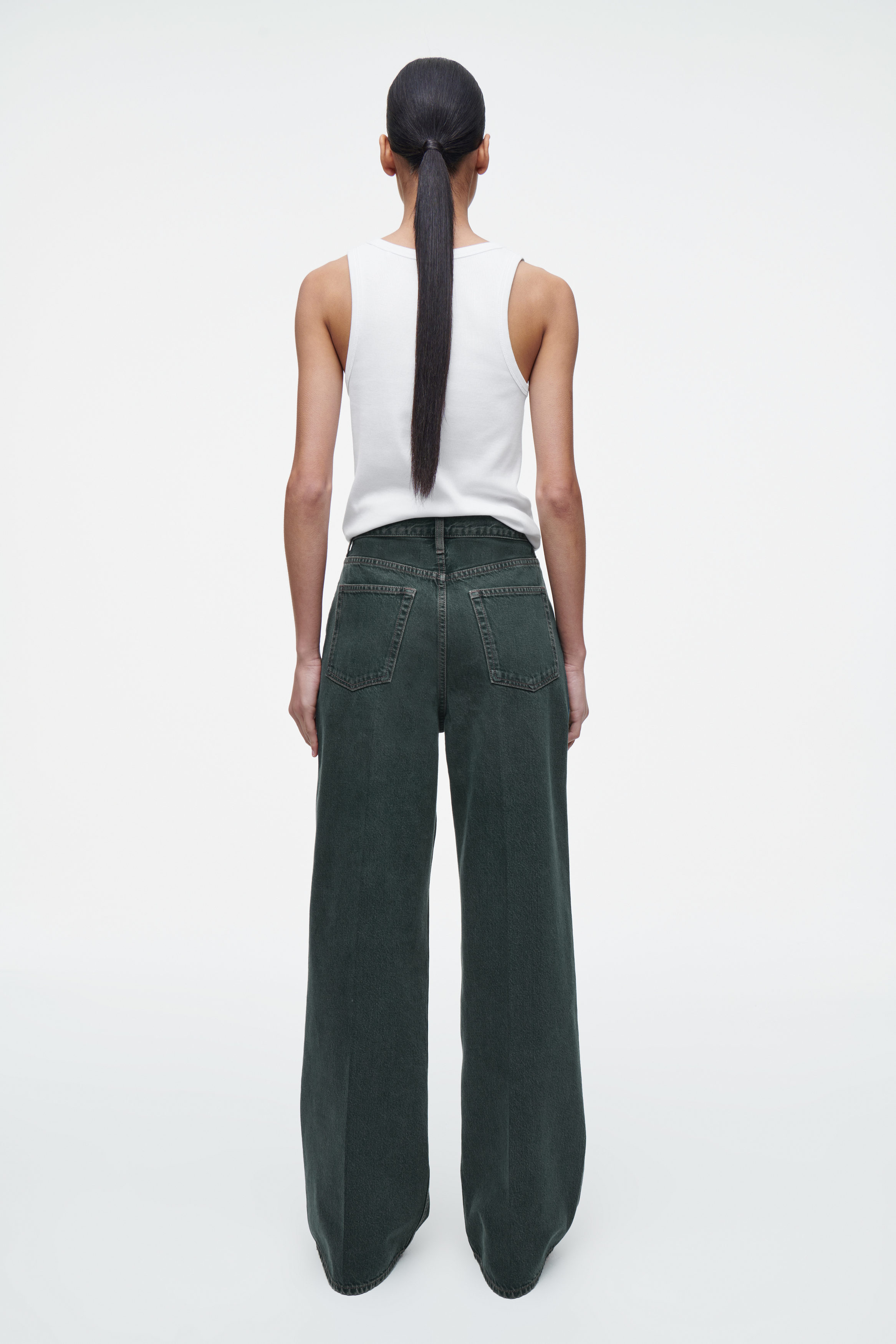 JEANSY „TIDE” Z SZEROKIMI NOGAWKAMI - SPRANY NIEBIESKI | COS