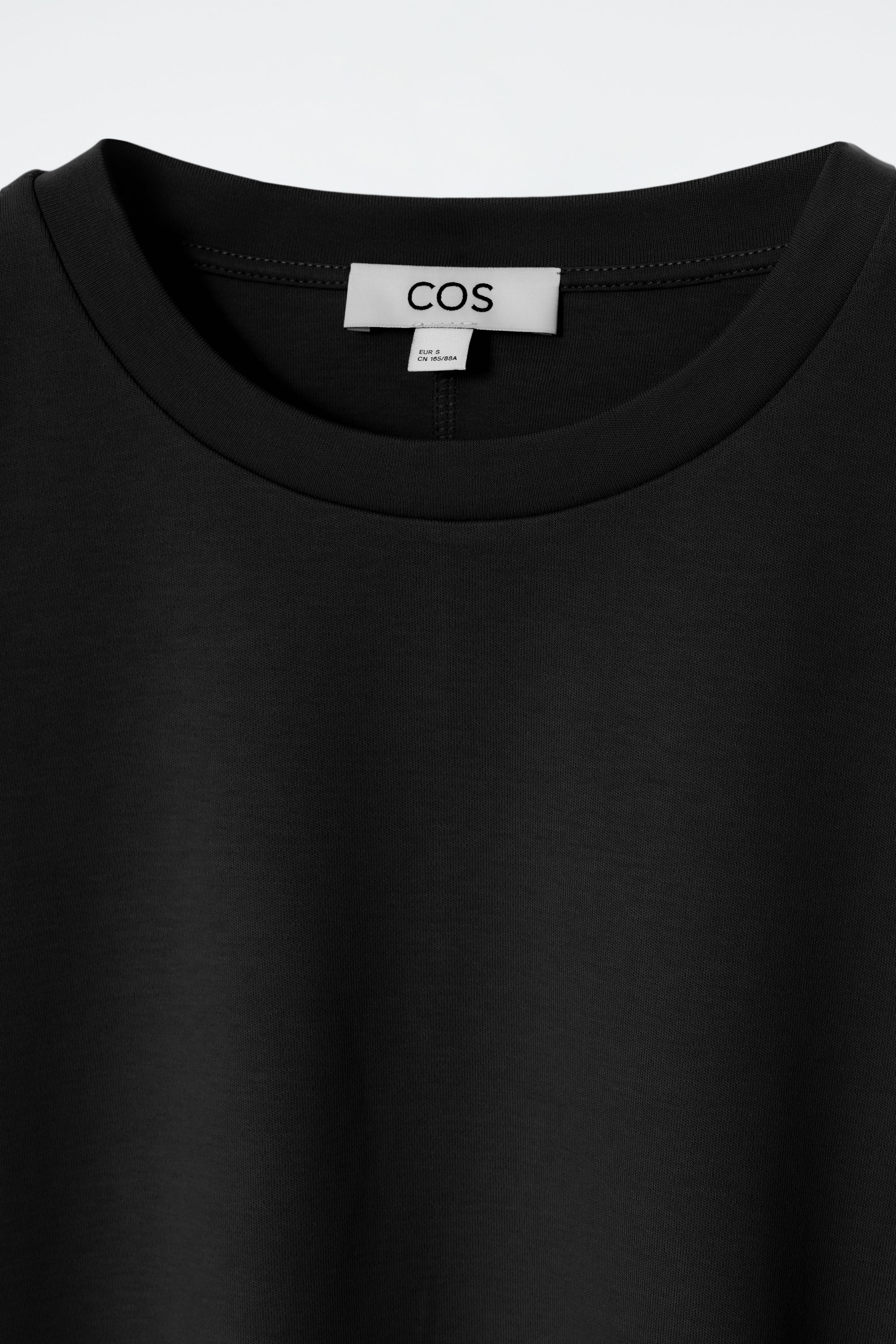 OVERSIZED BOXY T-SHIRT - BLACK