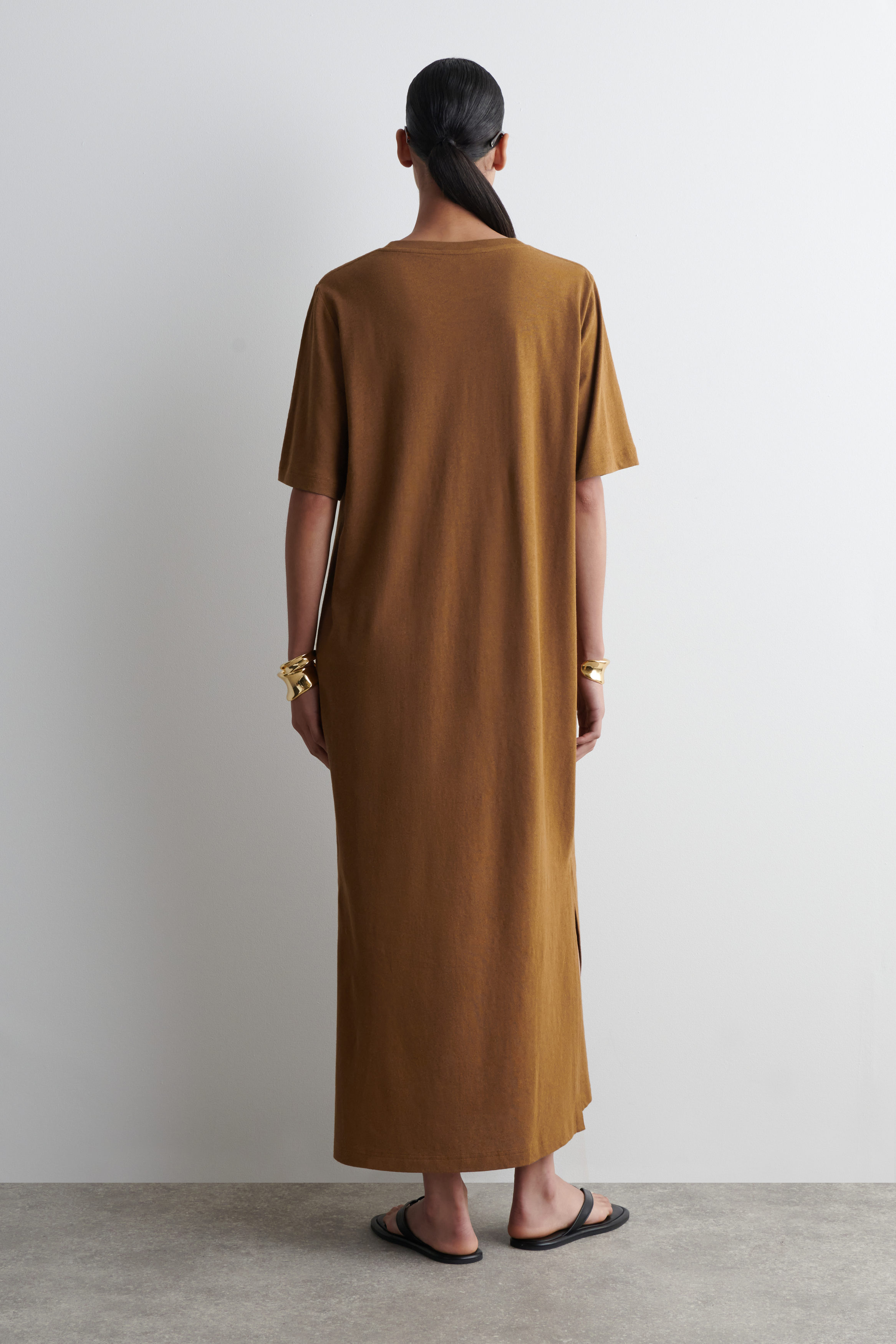 COTTON-LINEN MAXI T-SHIRT DRESS - BROWN | COS