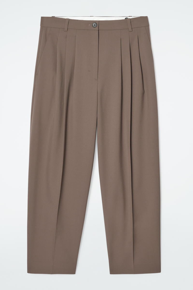 Pleated Barrel-Leg Wool-Blend Trousers in Brown