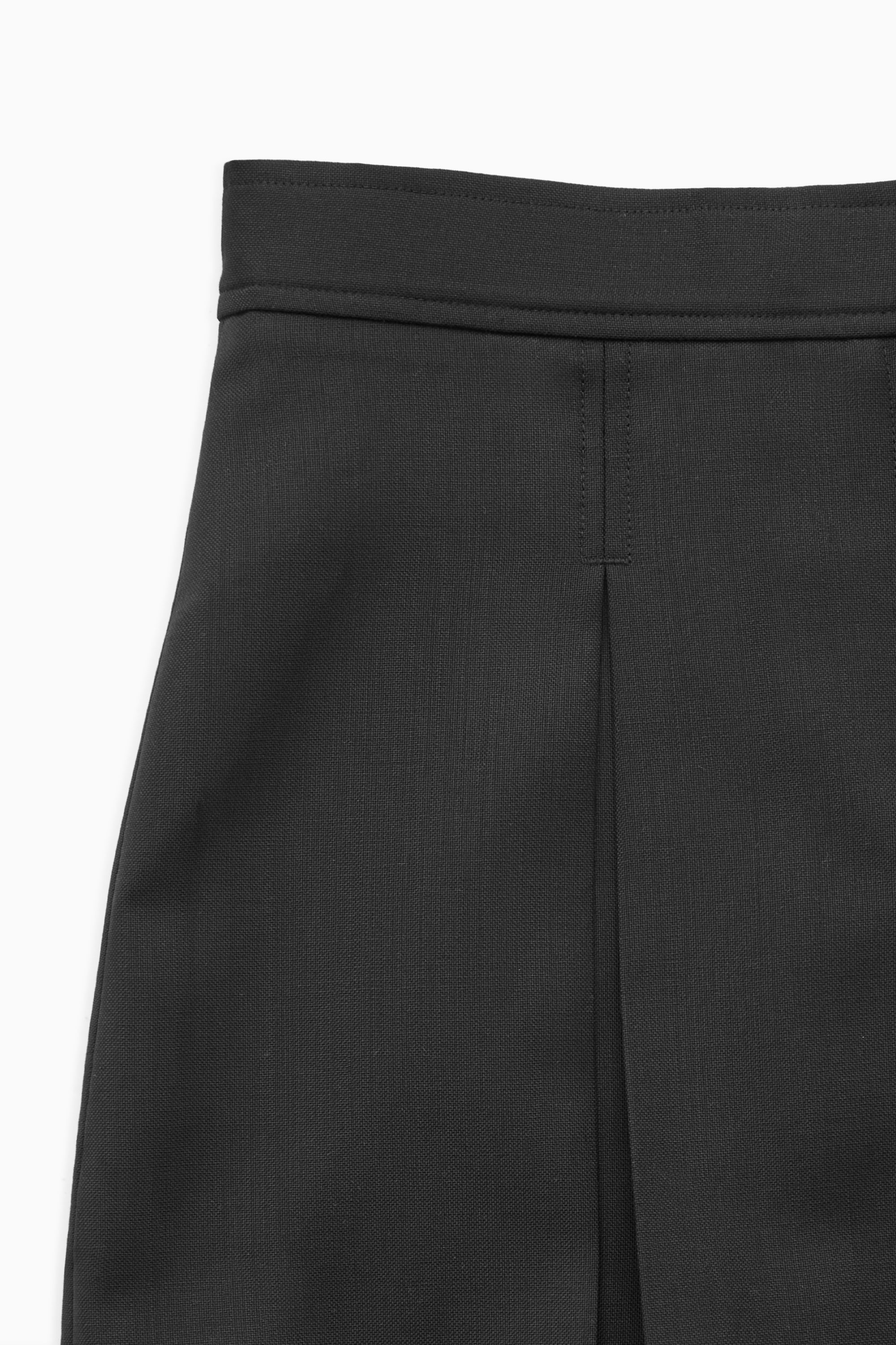 [LOW CLASSIC] / ☆ 25SS PLEATED KNIT MINI SKIRT / BLACK Low Classic Pleated Knitted Mini Skirt in Black | Lyst