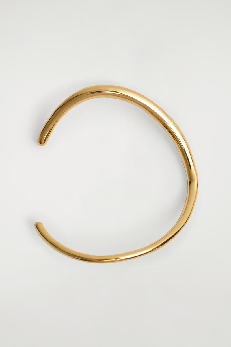 Curved Arm Cuff