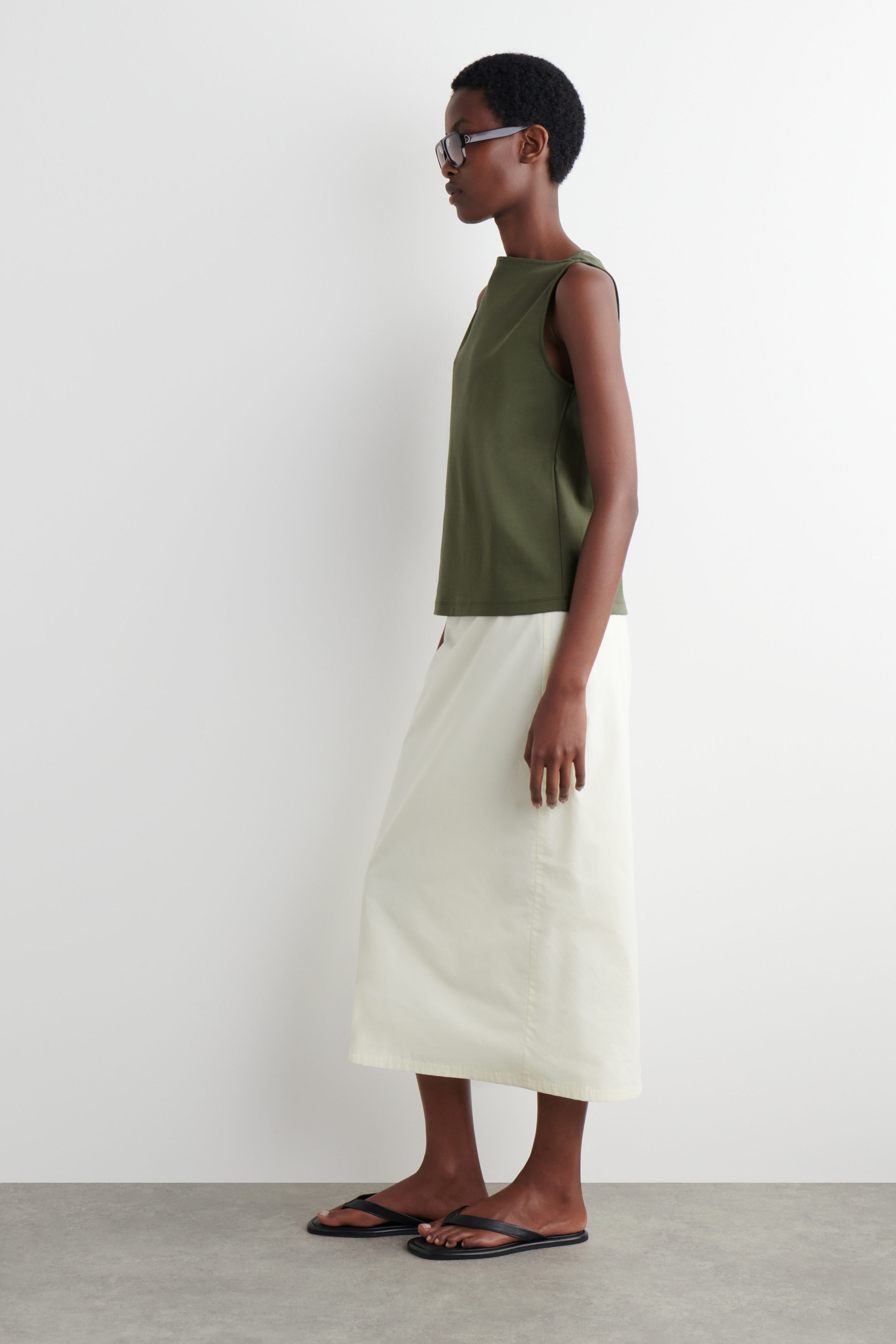 BOAT-NECK TANK TOP - BLACK | COS