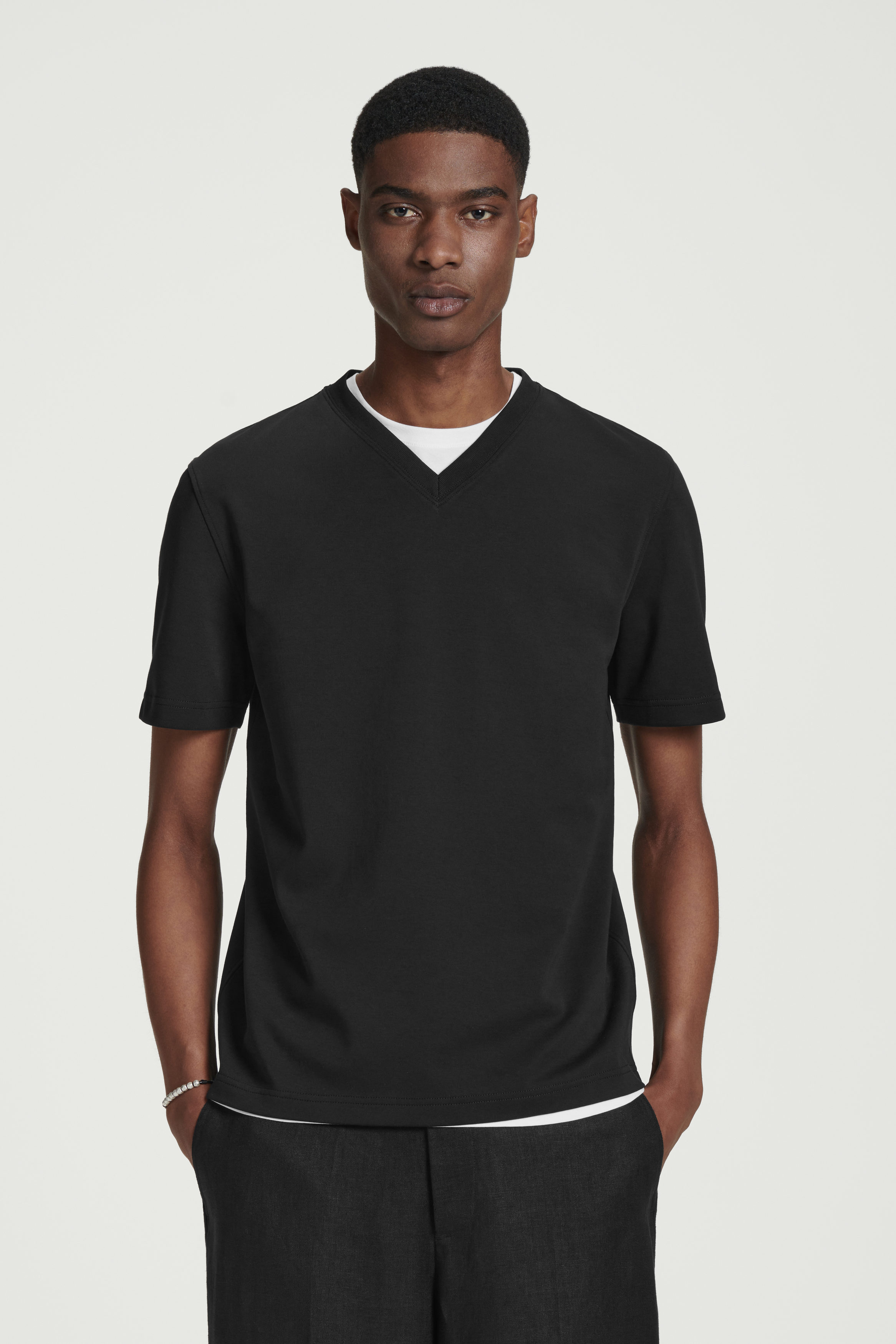 【 】 Luxury Interlock T-Shirt Murano Liquid Luxury Interlock Short Sleeve T-Shirt | The