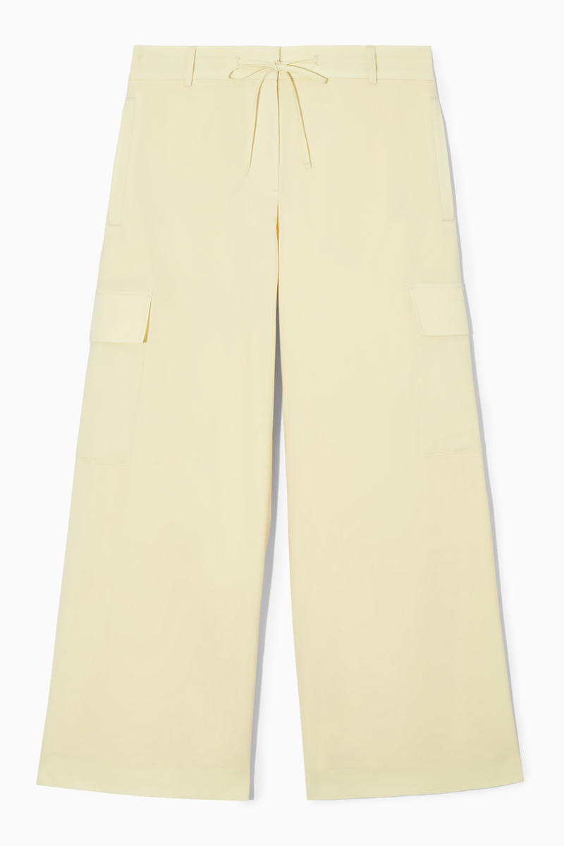 Wide-Leg Wool Cargo Trousers in Yellow