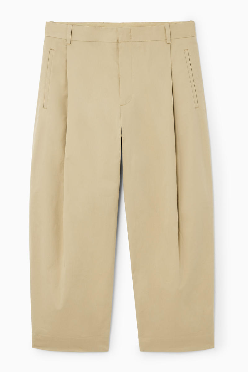 Pleated Tapered Trousers in Beige