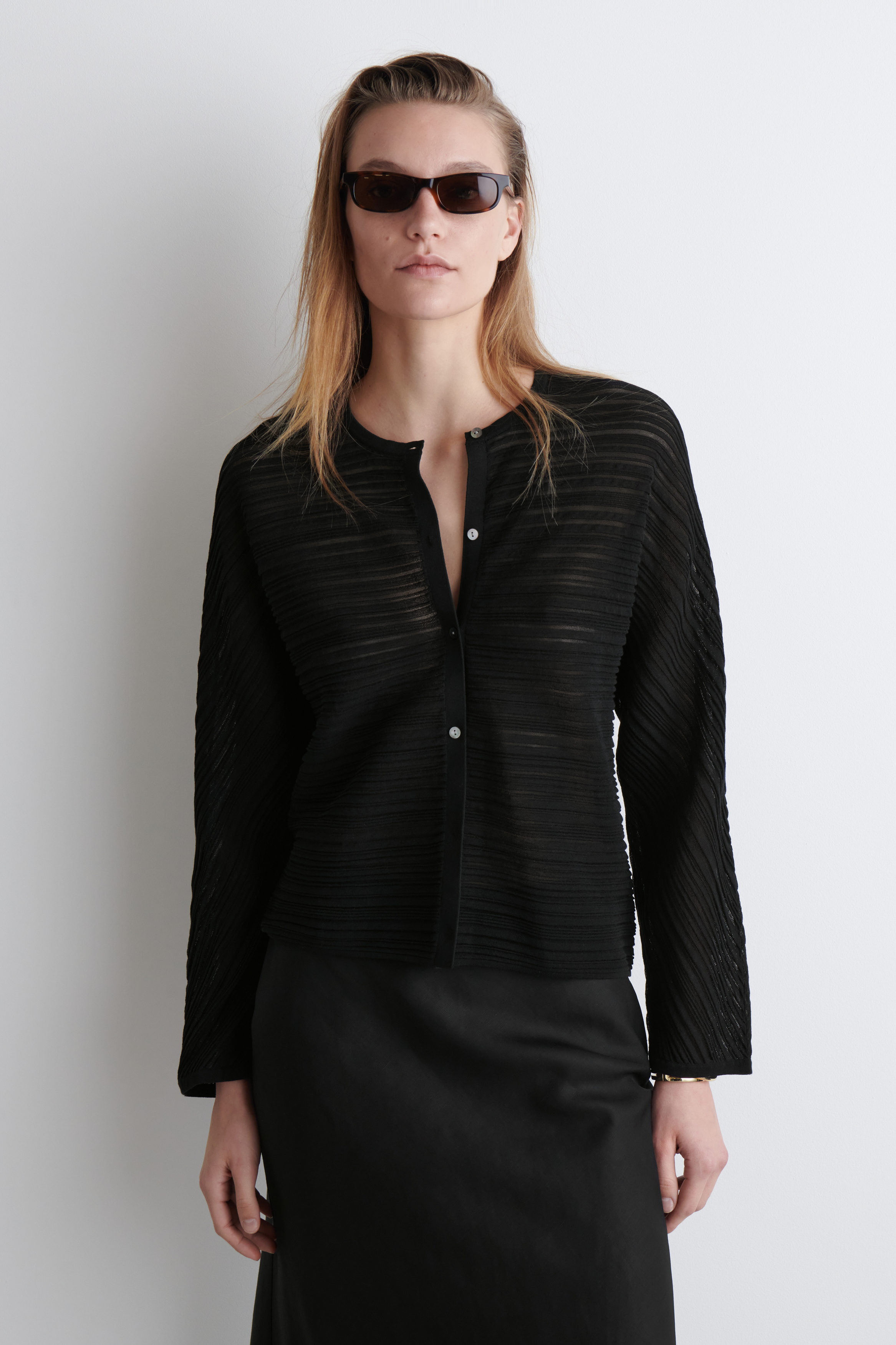 PLEATED KNITTED CARDIGAN