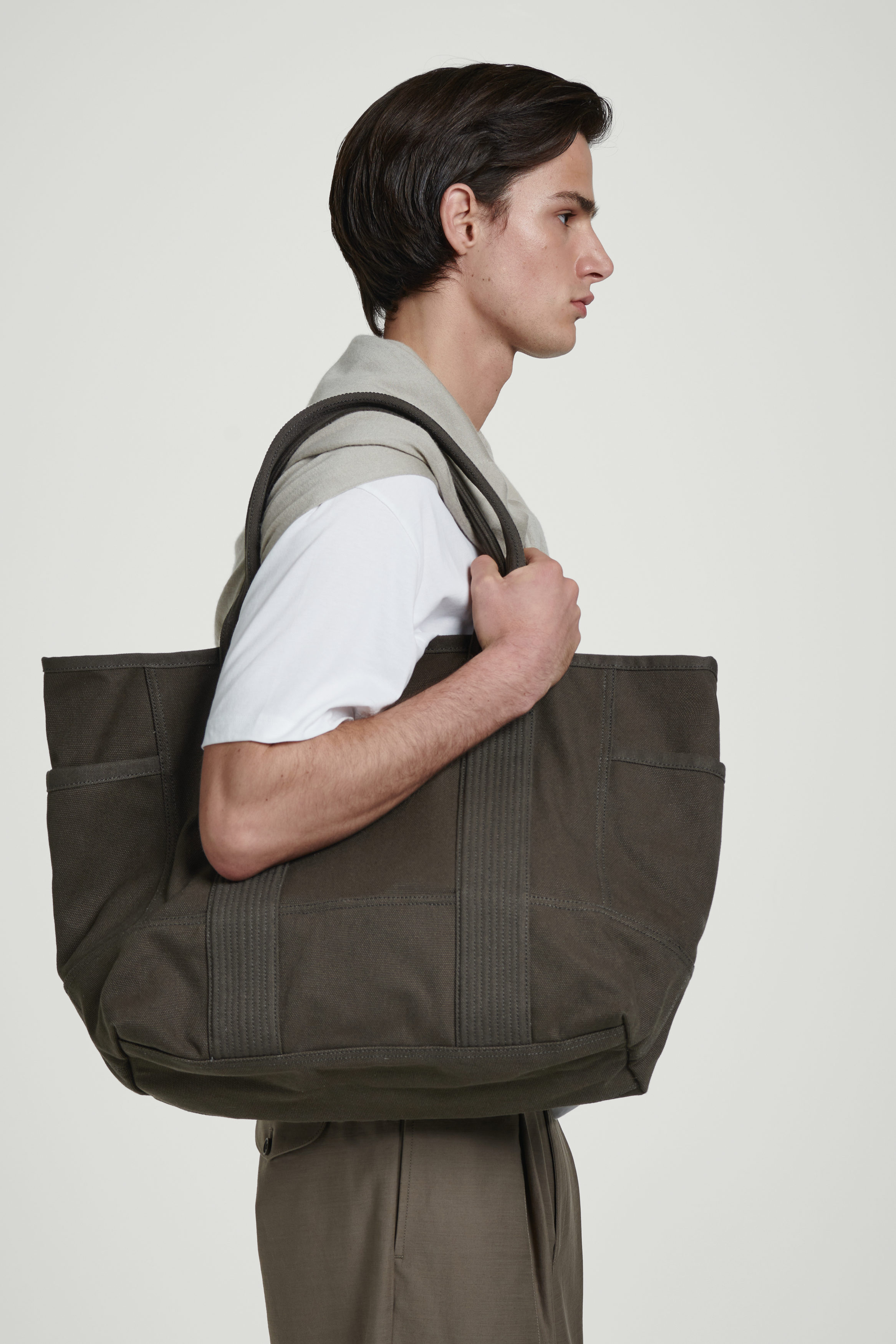 ★thisisneverthat★Washed Canvas Tote Bag★大人気★ MUSINSA | thisisneverthat® Washed Canvas Tote Bag Charcoal