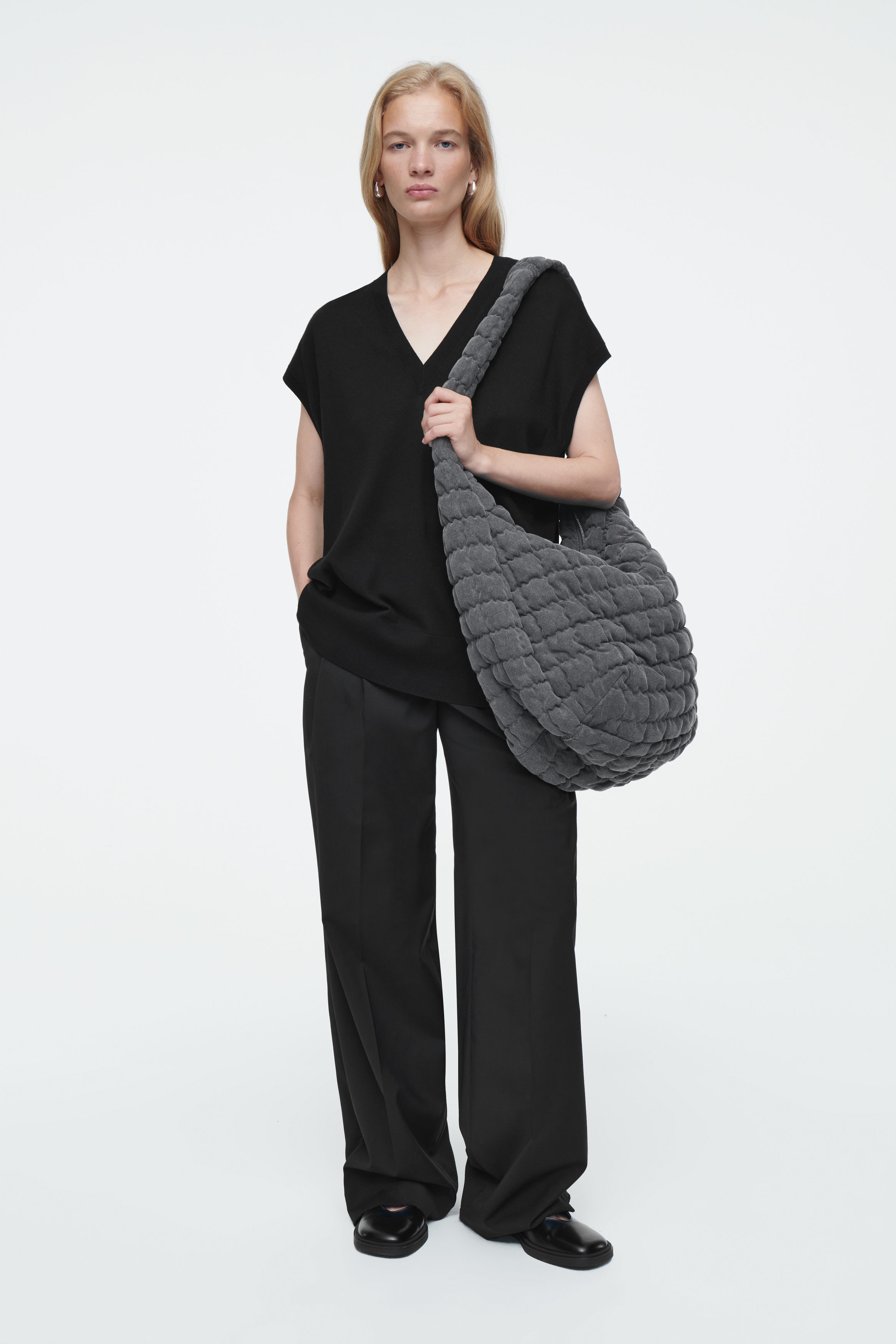 OVERSIZED QUILTED CROSSBODY BAG - GREY DENIM