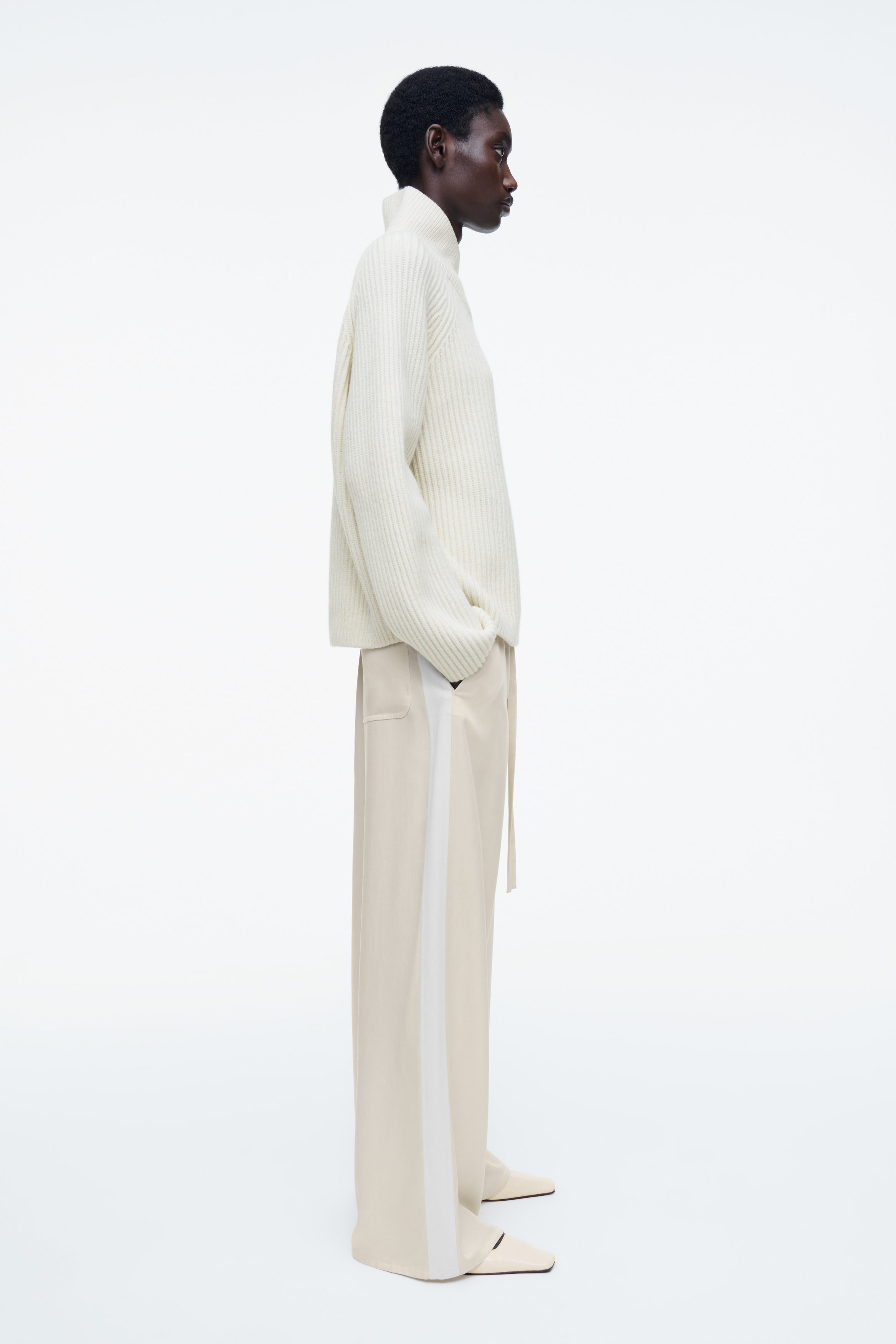 【YOURNUS】Kendo Ivory Over Wide Pants Wide Kendo Trousers – VERSEAS