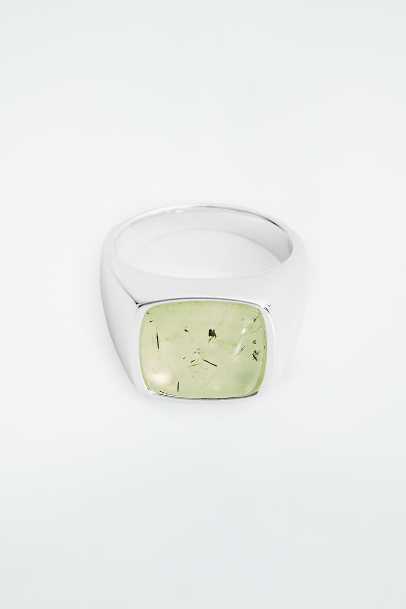 The Quartz Silver Signet Ring