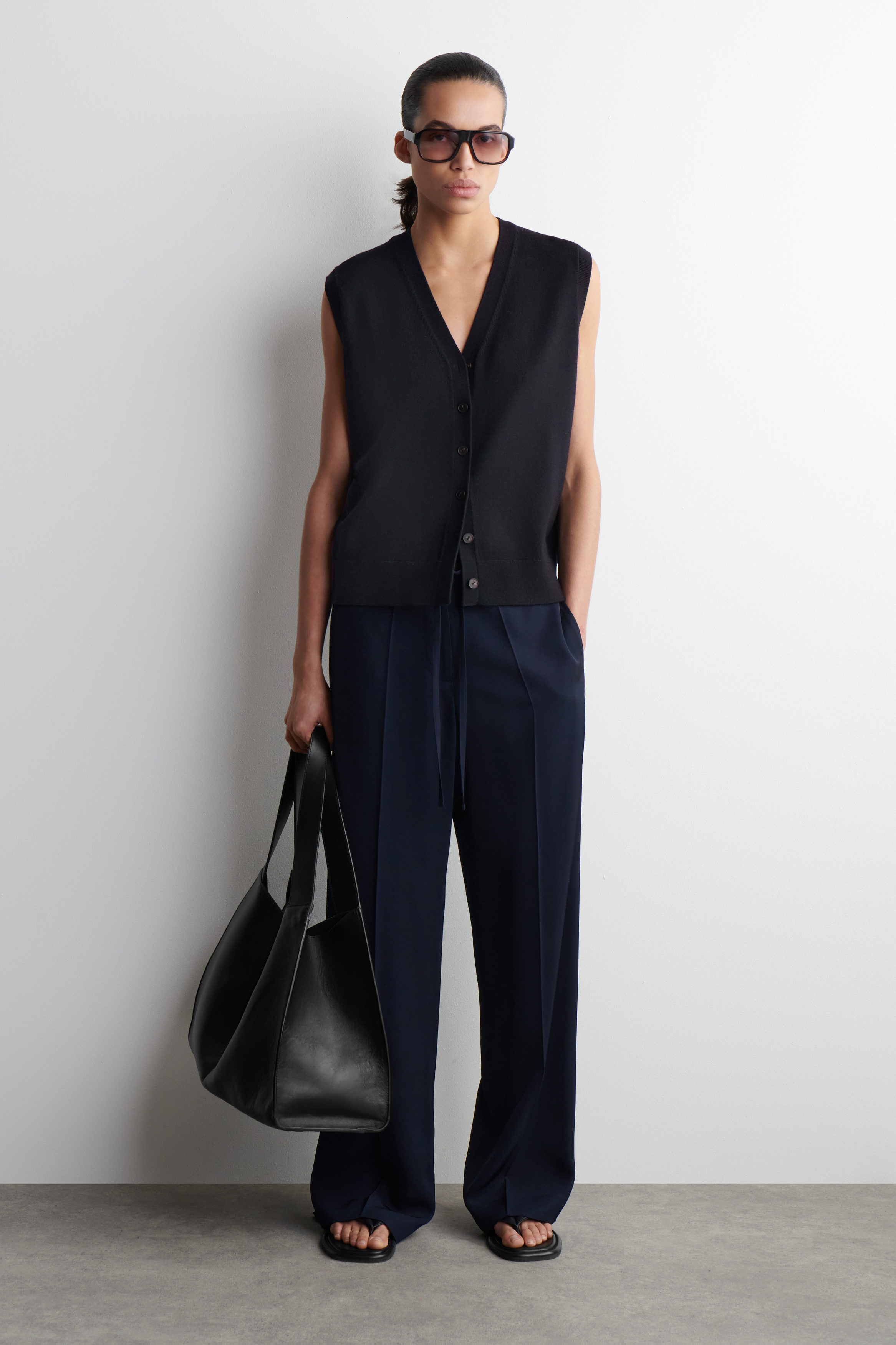 Gilet Donna Senza Maniche In Misto Lana - Scollo A V Elegante Blu Navy - Maglioncino Primaverile - Foto 7