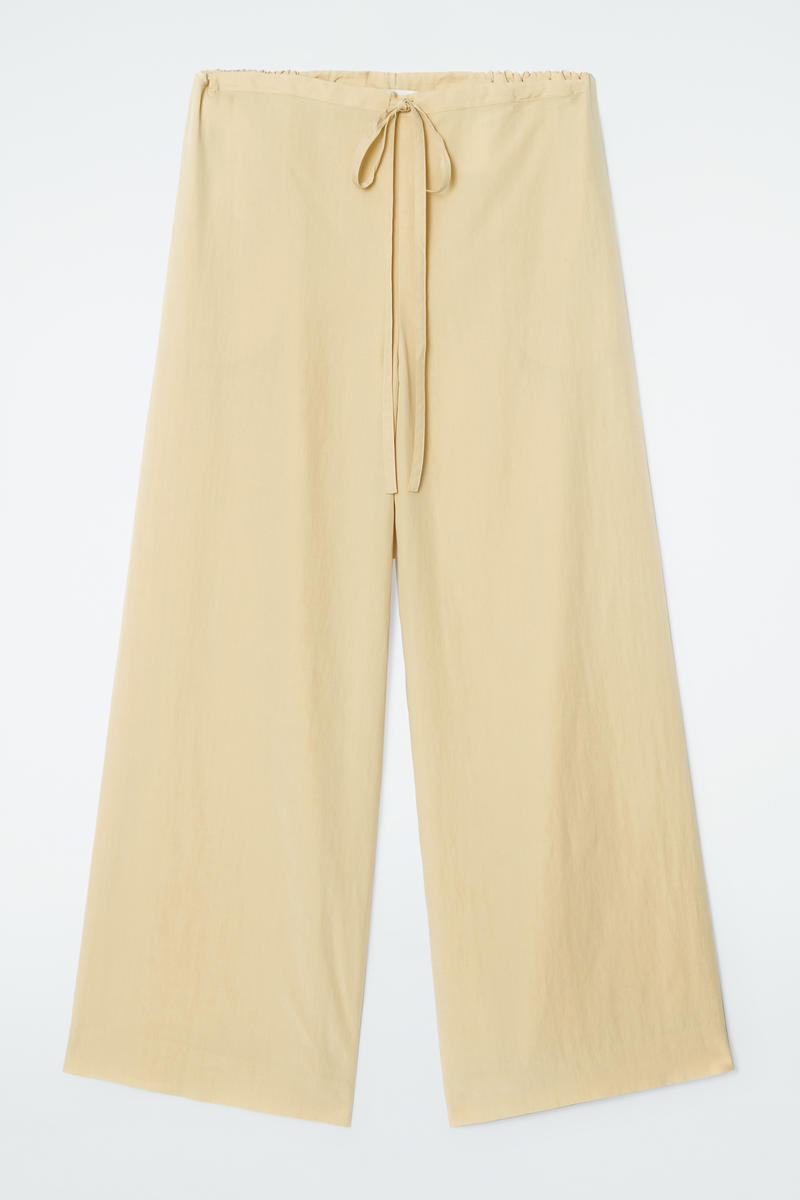 Wide-Leg Drawstring Trousers in Beige