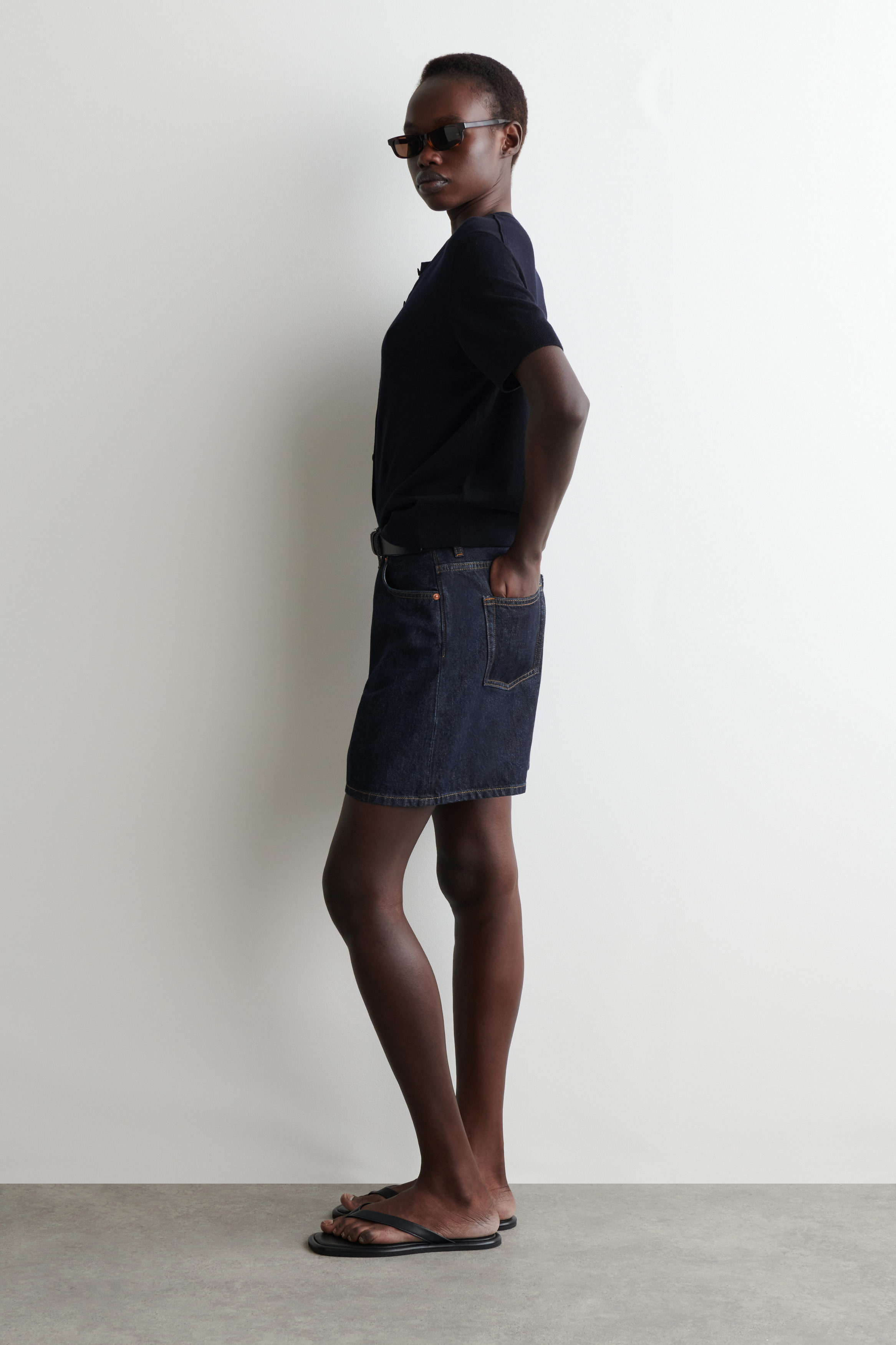 HIGH-RISE DENIM SHORTS - INDIGO | COS