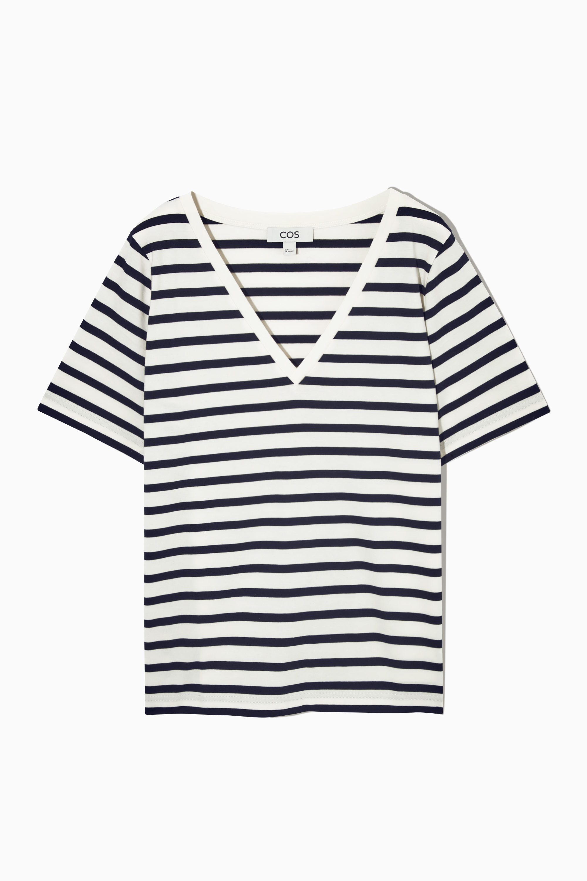 jnhearts Vneck shirts (未使用品) 608f2ec4835c4ce9e4a1b7b6b61e4f