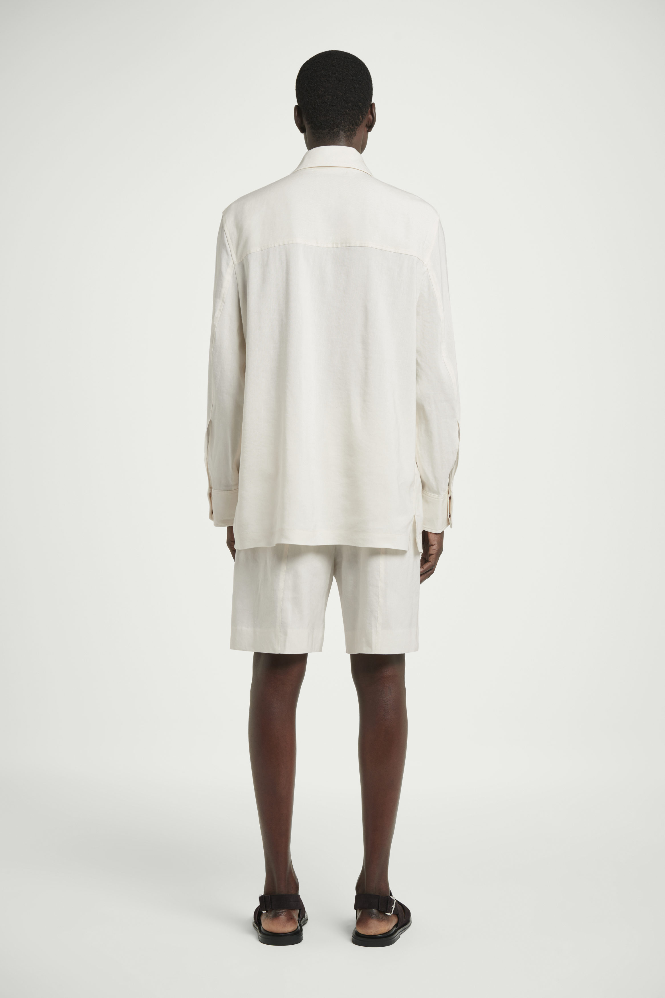 TAILORED LINEN-BLEND SHORTS - ECRU | COS