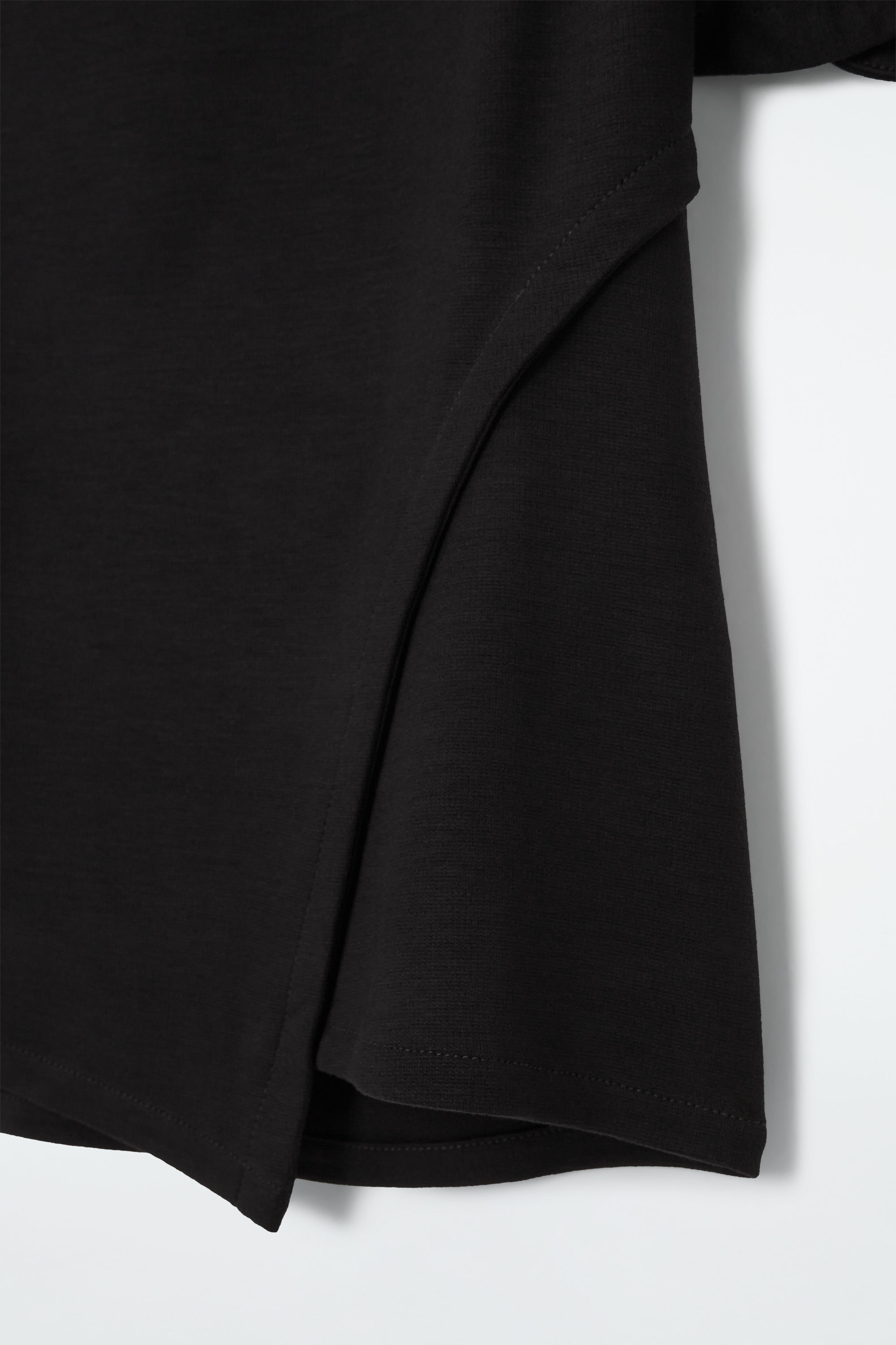 売れ筋商品|||サンクチュアリー カットソー トップス レディース Women's So Twisted Asymmetric Muscle T-Shirt Black Women's Ribbed-jersey top with chain necklace | Black | Diesel