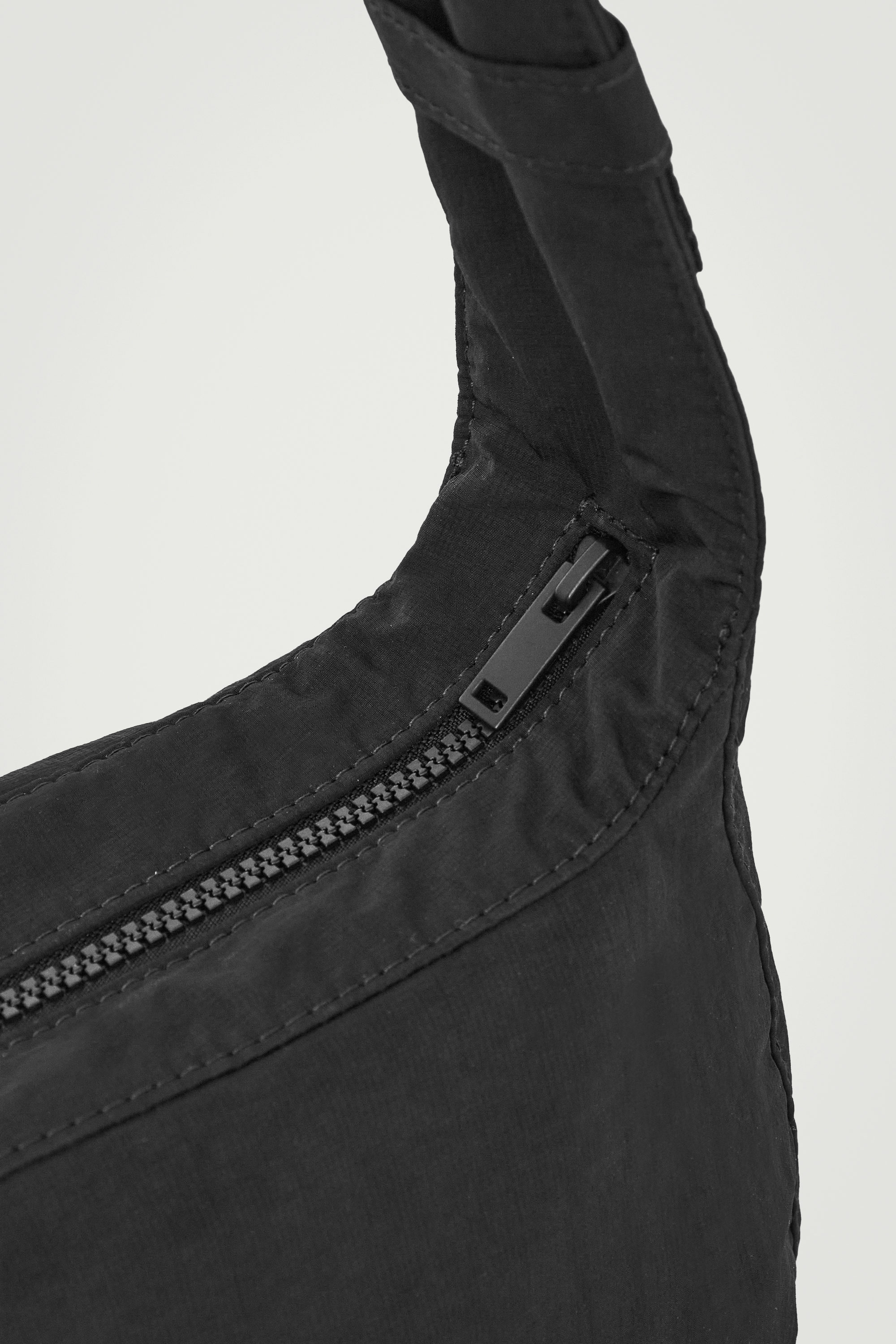 SAC SELLE BANDOULIÈRE - NYLON - NOIR | CH