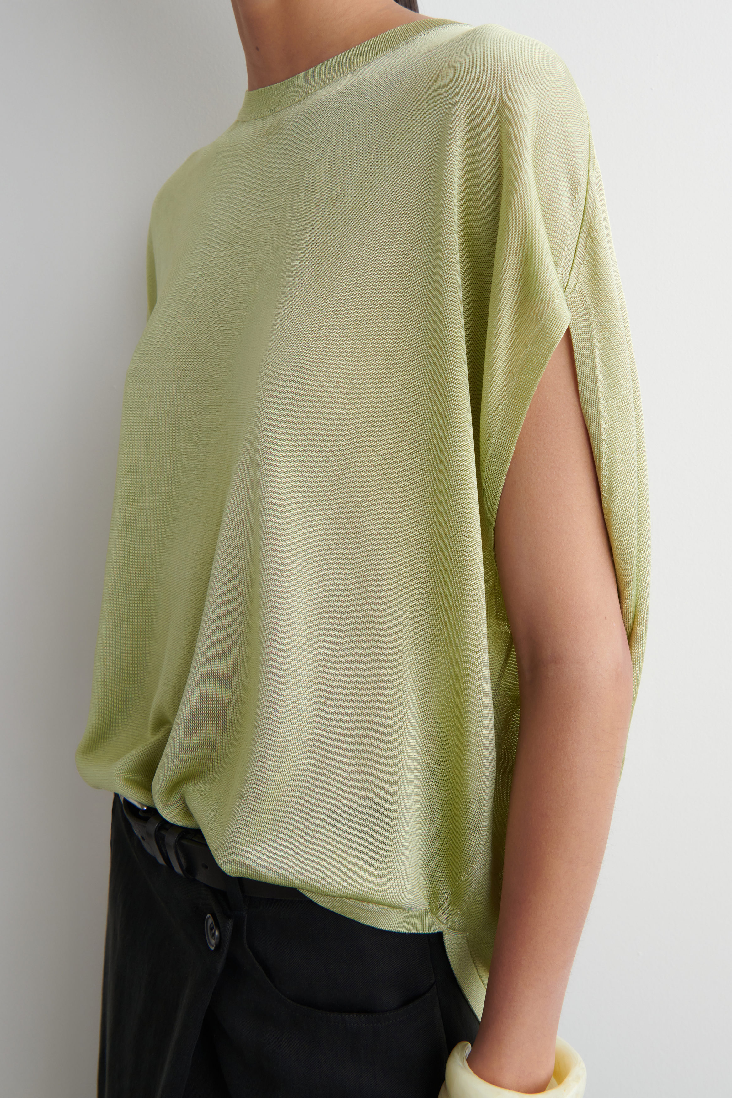【関税込み】GOES BOTANICAL RIBBED T-SHIRT Rag & Bone - Breanne Light Green Ribbed T-Shirt | Mitchell