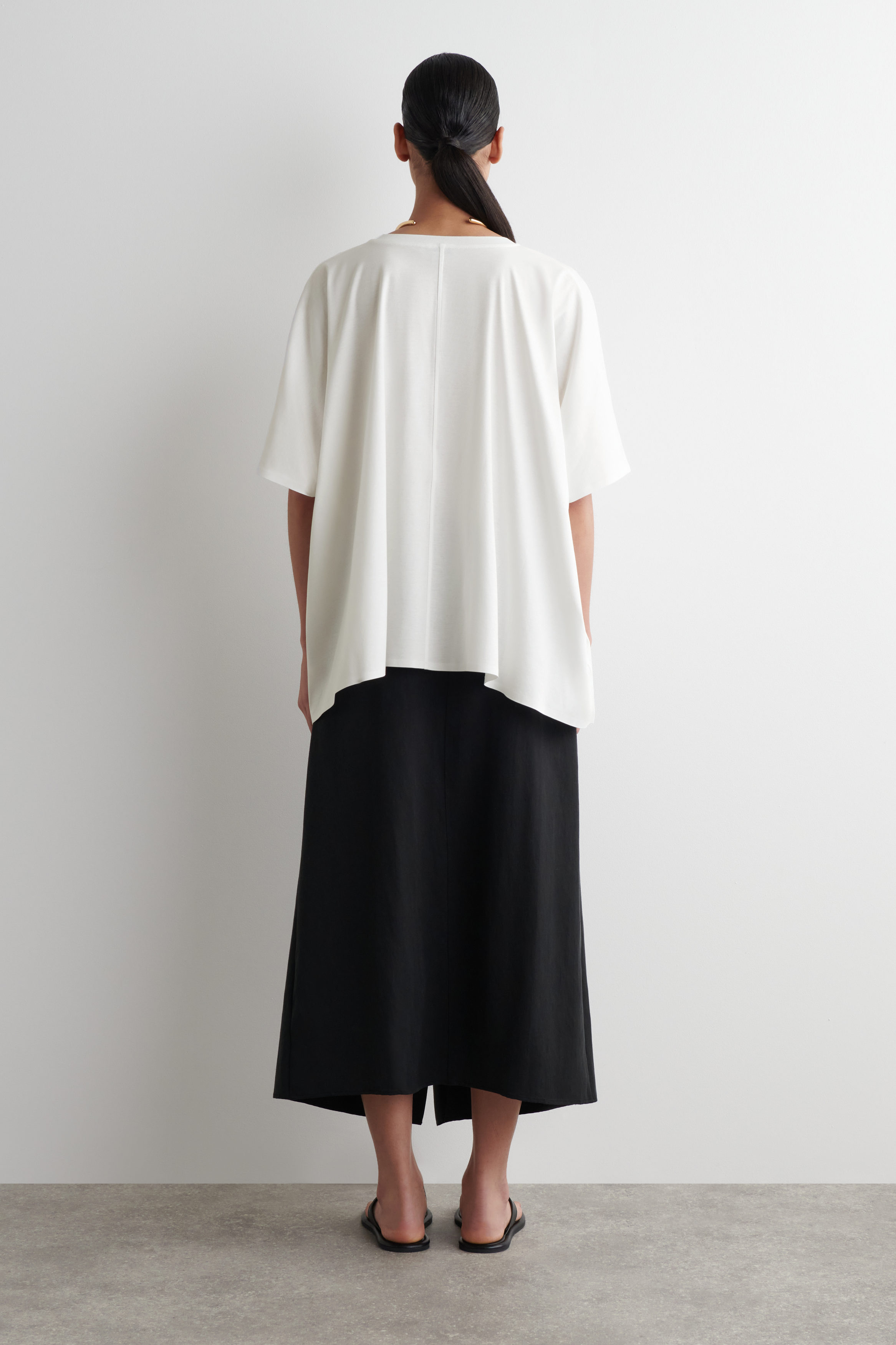 OVERSIZED BATWING-SLEEVE T-SHIRT - WHITE | COS