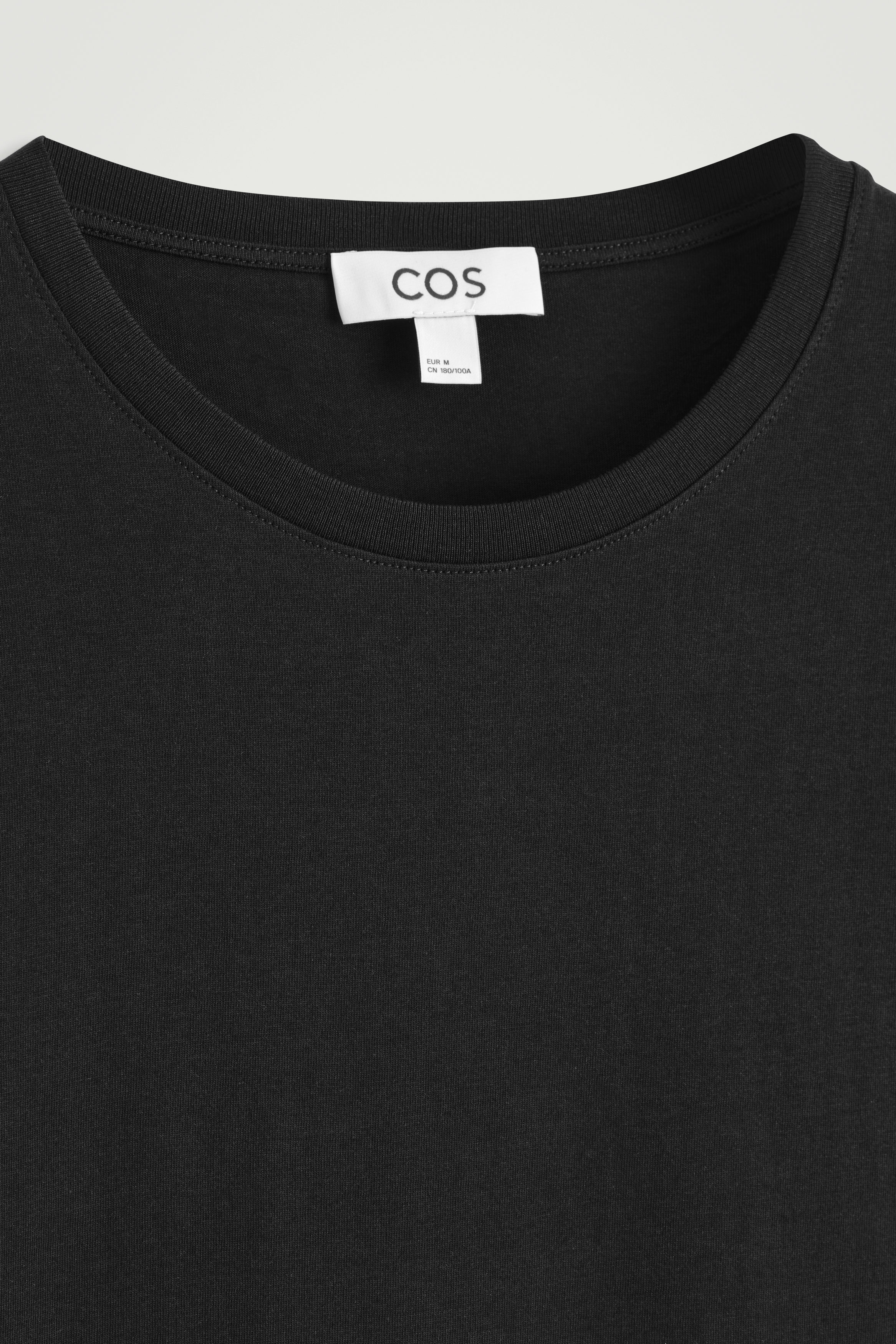 【送料&関税込】  Cotton Crew-neck T-shirt COTTON CREW-NECK T-SHIRT - NAVY | COS