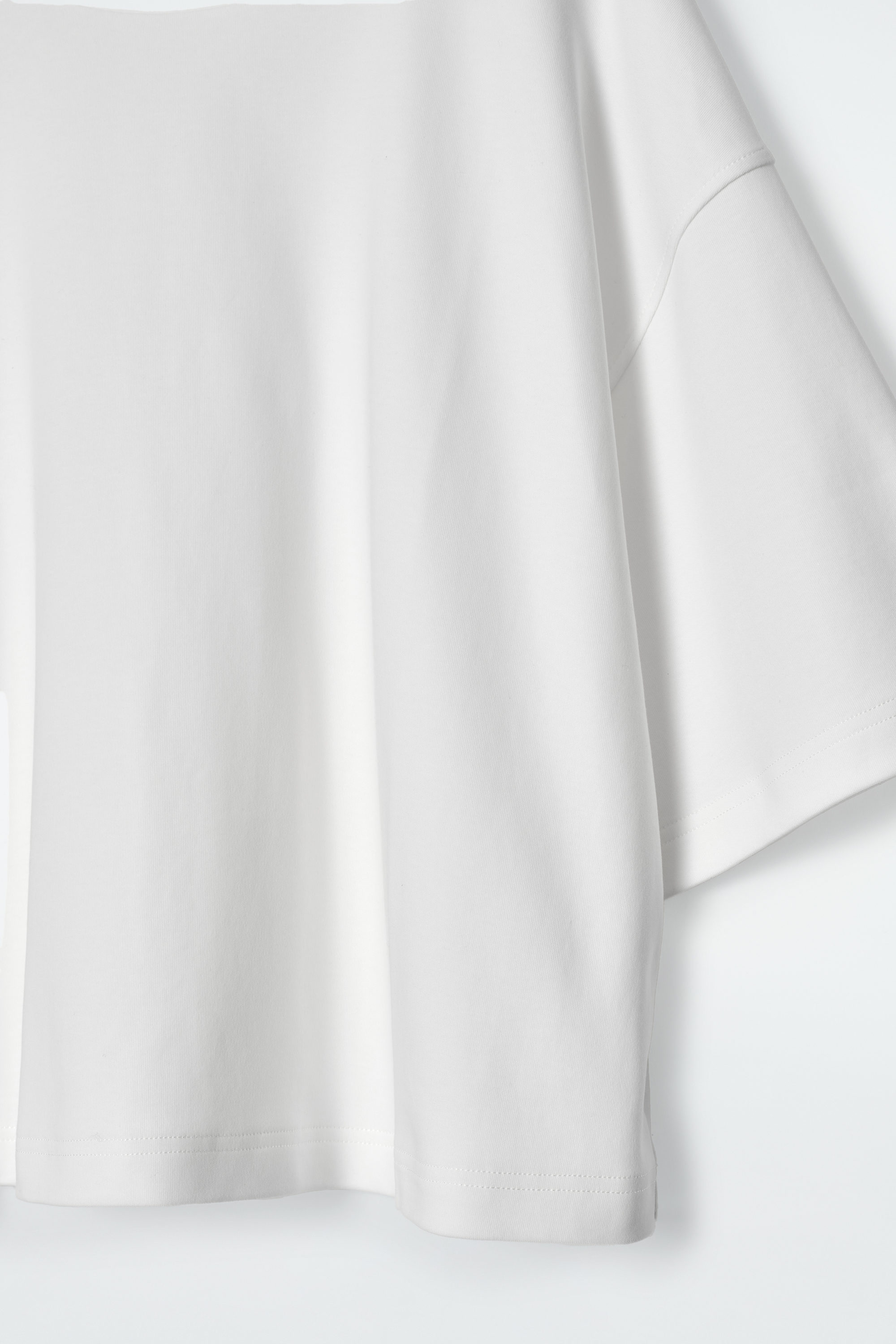 Tシャツ・カットソー VTMNTS SS23 White cotton oversize shirt (VL16SH300W WHITE) VTMNTS logo-print Shirt | White | FARFETCH
