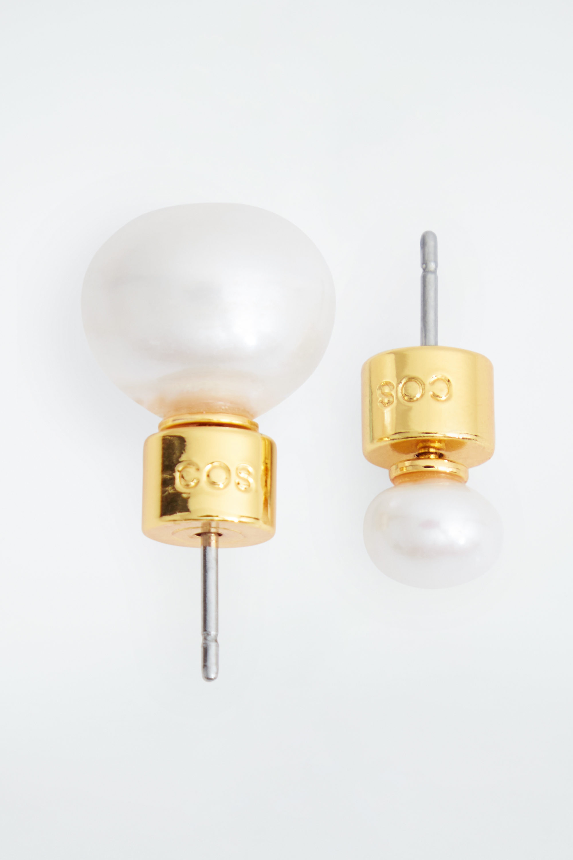 OSTKAKA ★ MELTING PEARL EARRING GOLD [正規品/関税込] Freshwater Cultured 8-8.5mm Pearl & Diamond 14kt Yellow Gold