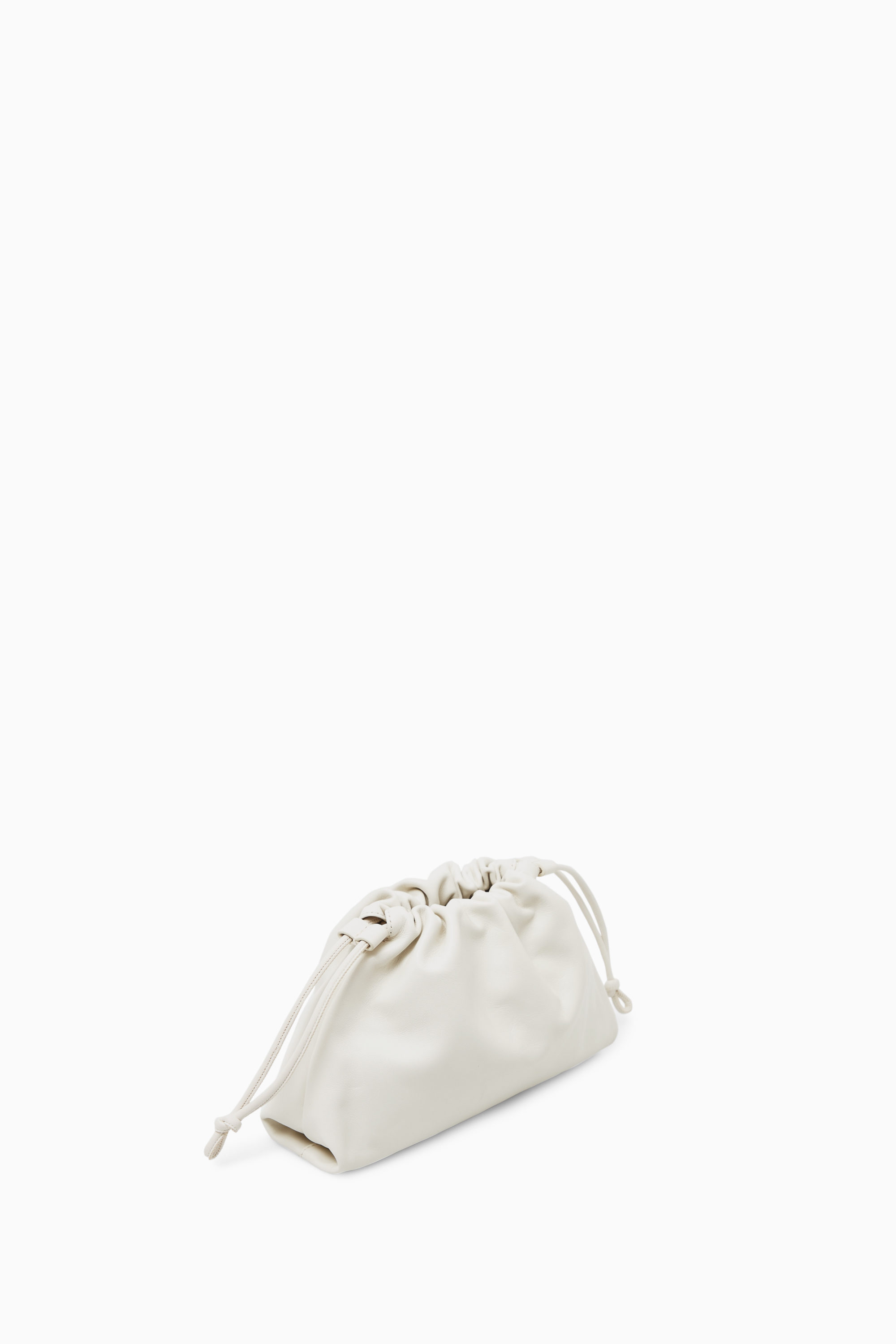 【COS】◆CAVATELLI MINI CLUTCH - OFF WHITE◆1260719001◆ CAVATELLI MINI CLUTCH BAG - FAUX FUR - OFF-WHITE | COS