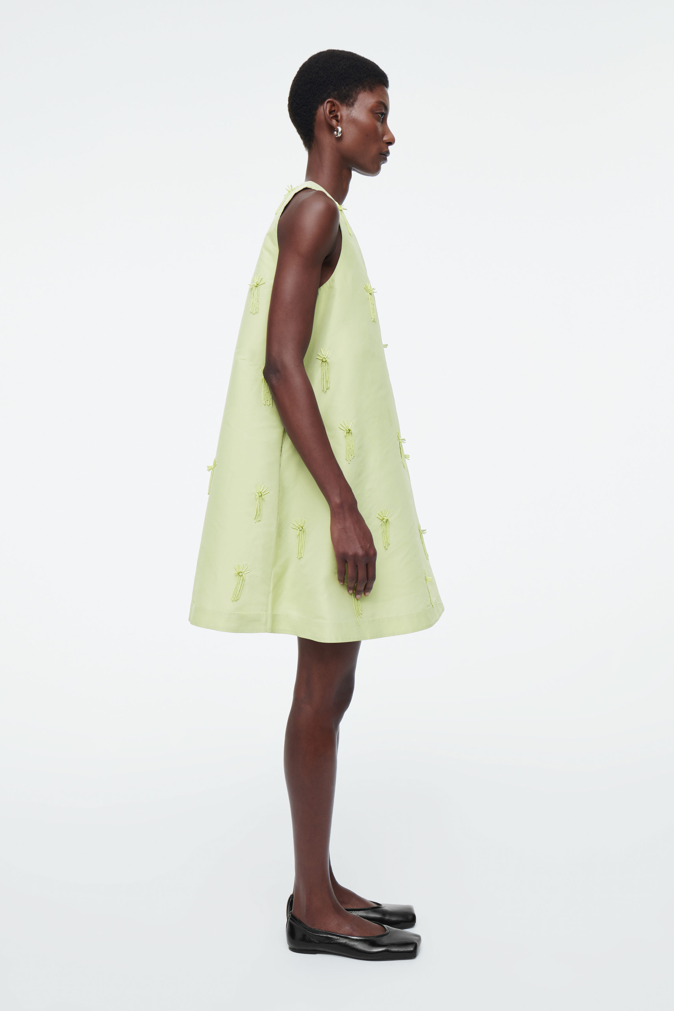 EMBELLISHED MINI SHIFT DRESS - PALE GREEN