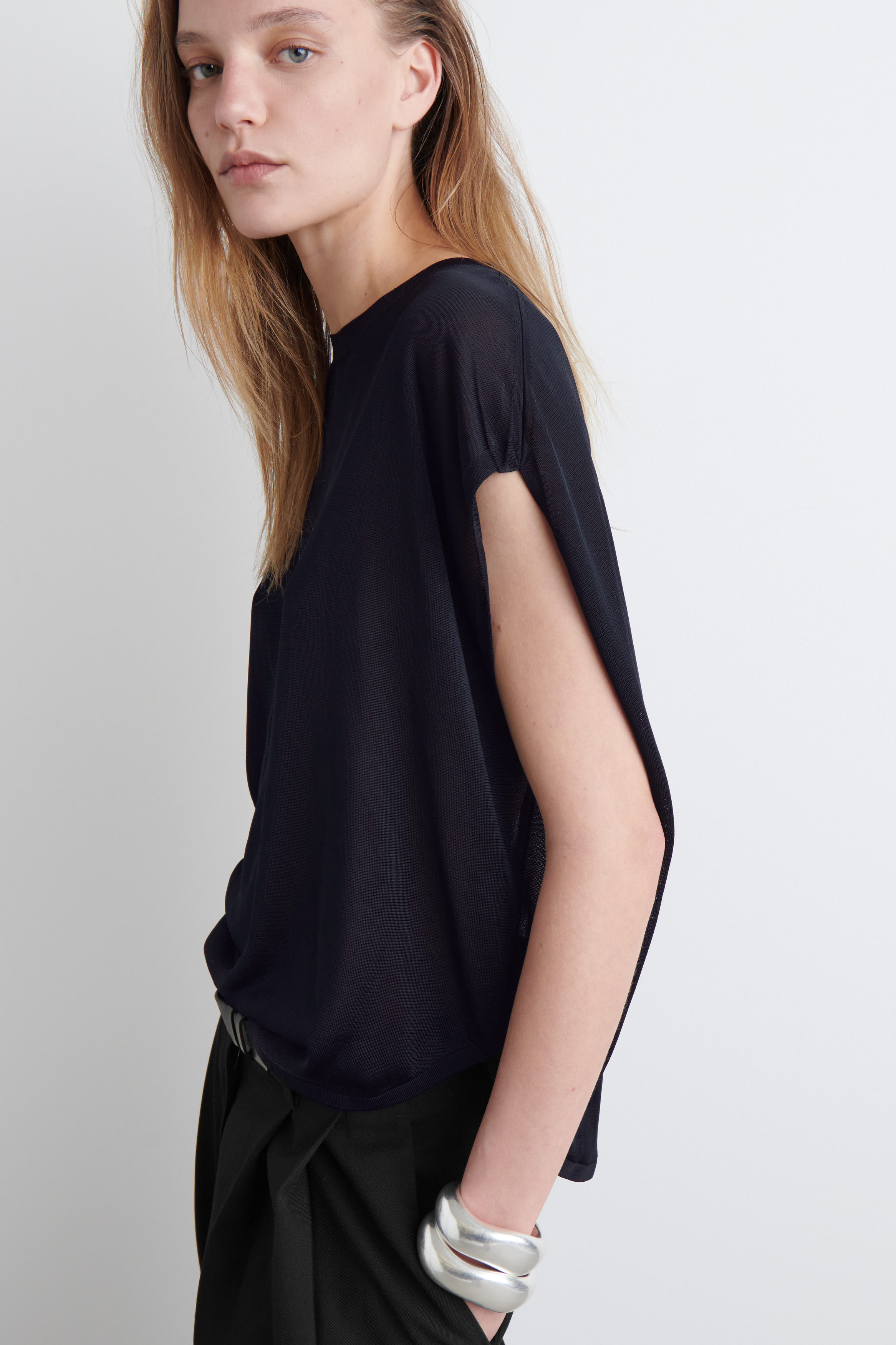 argue＊T-SHIRT HOLE KNIT/DARK NAVYサイズ1