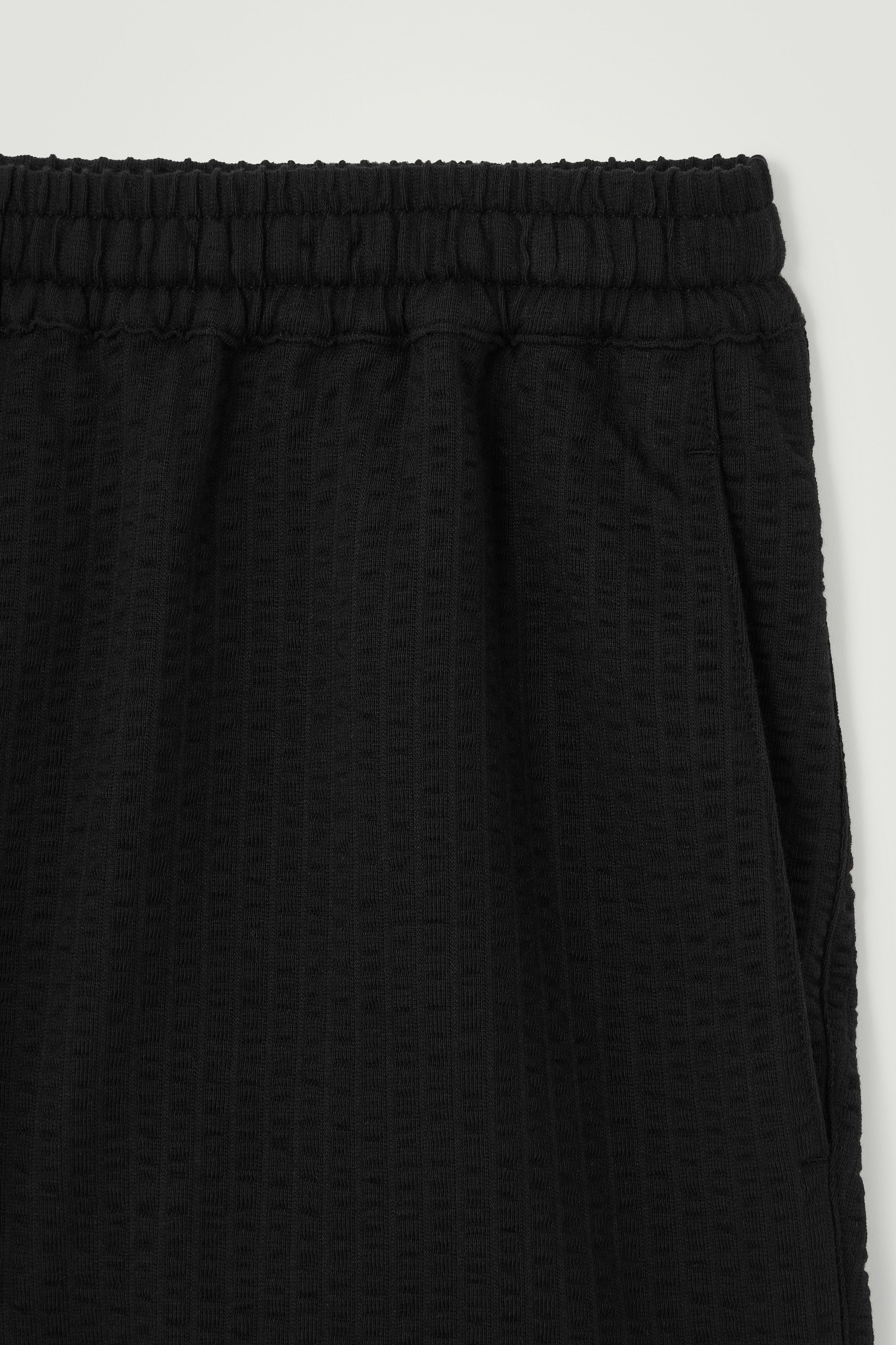 [TOOMUCHTAX] / ☆ LACE RIBBED MICRO SHORTS / BLACK TOOMUCHTAX Lace Ribbed Micro Shorts - Black | 하이츠스토어