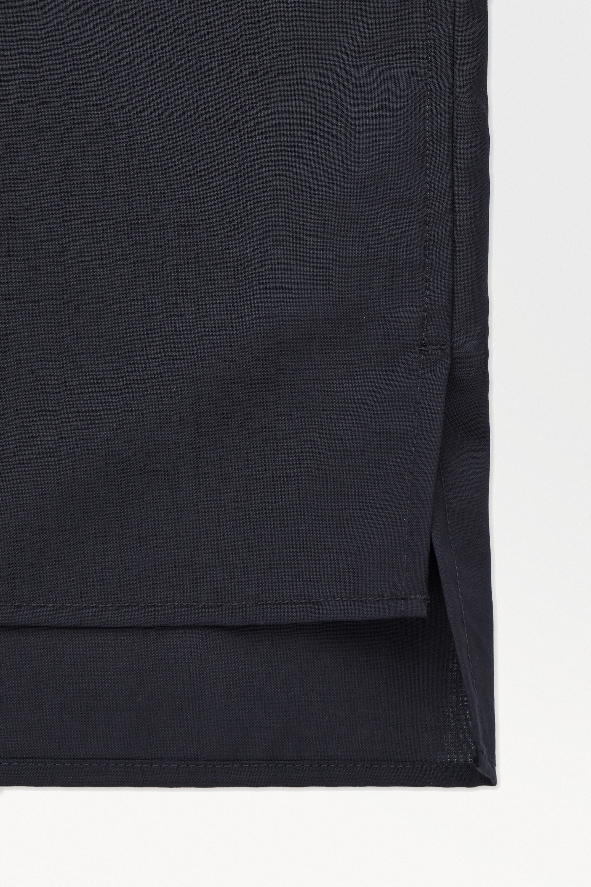 THE TAILORED WOOL SHIRT - NAVY | COS