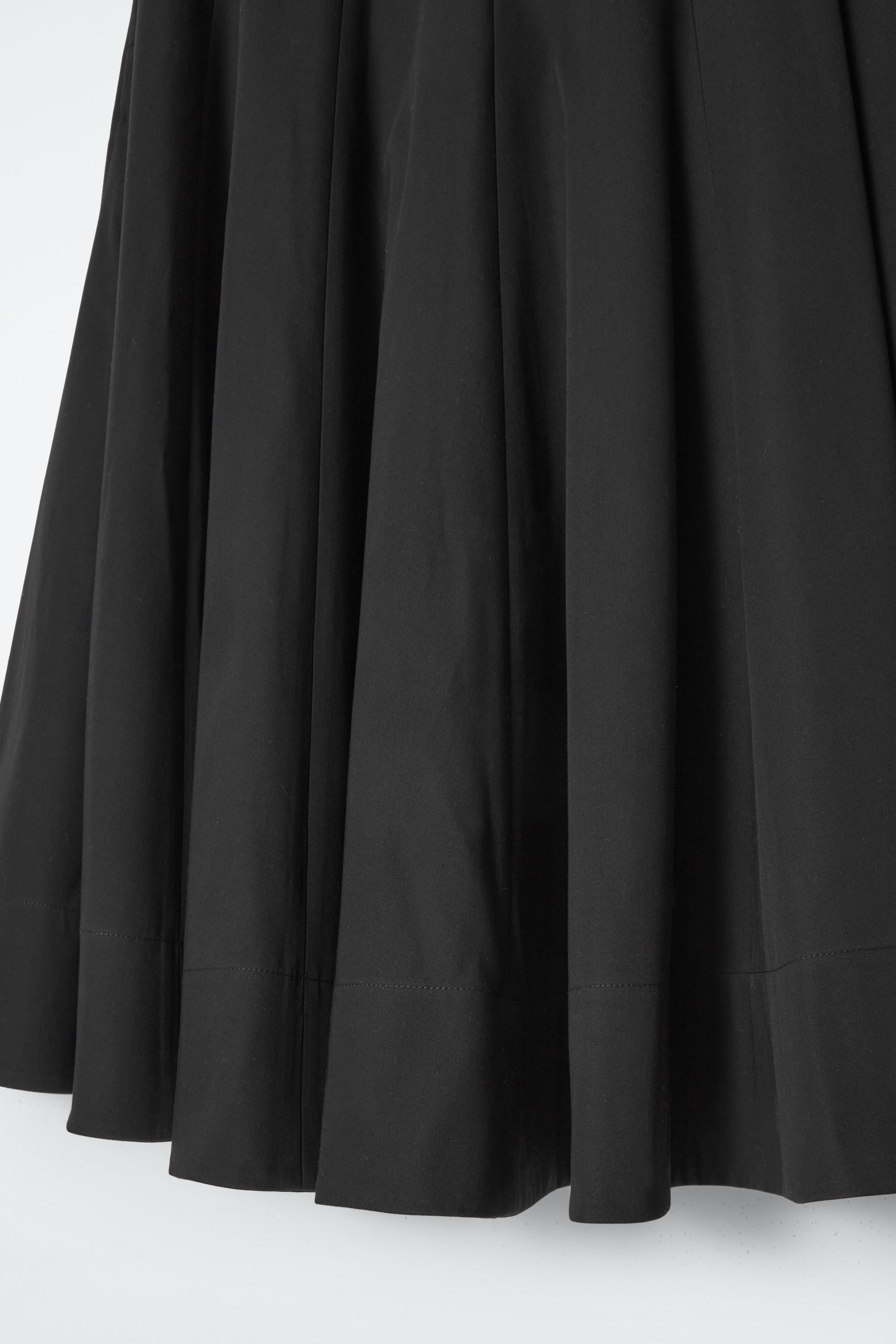 スカート BLACK COTTON SKIRT VOLUMINOUS A-LINE COTTON MIDI SKIRT - BLACK | COS