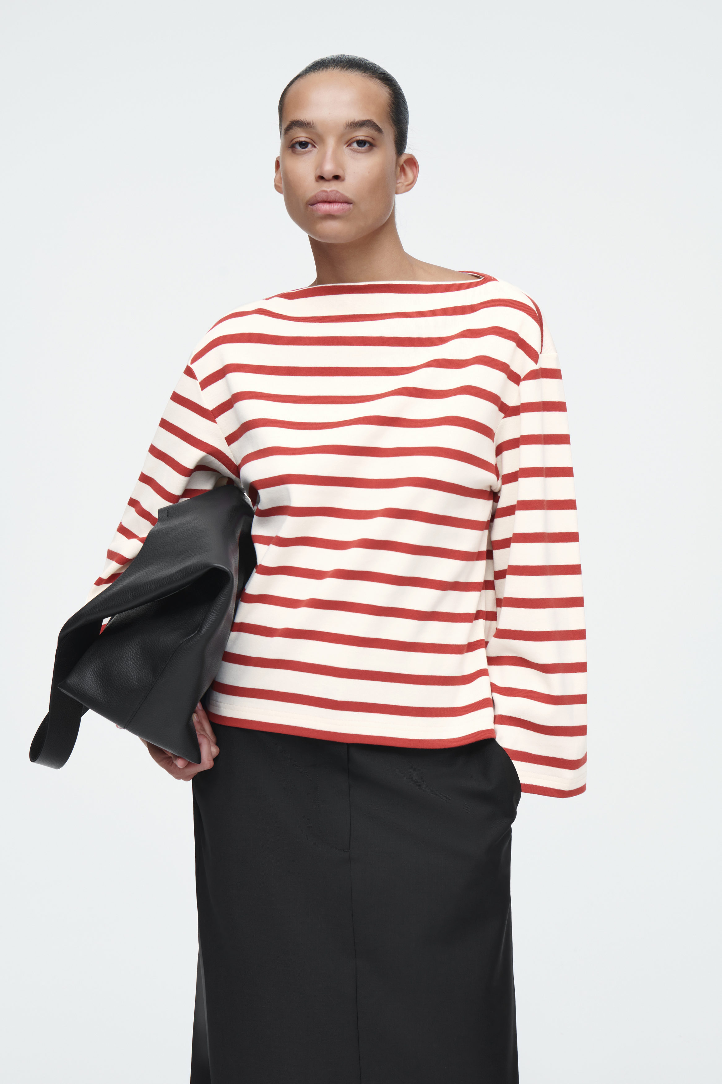 STRIPED BOAT-NECK TOP