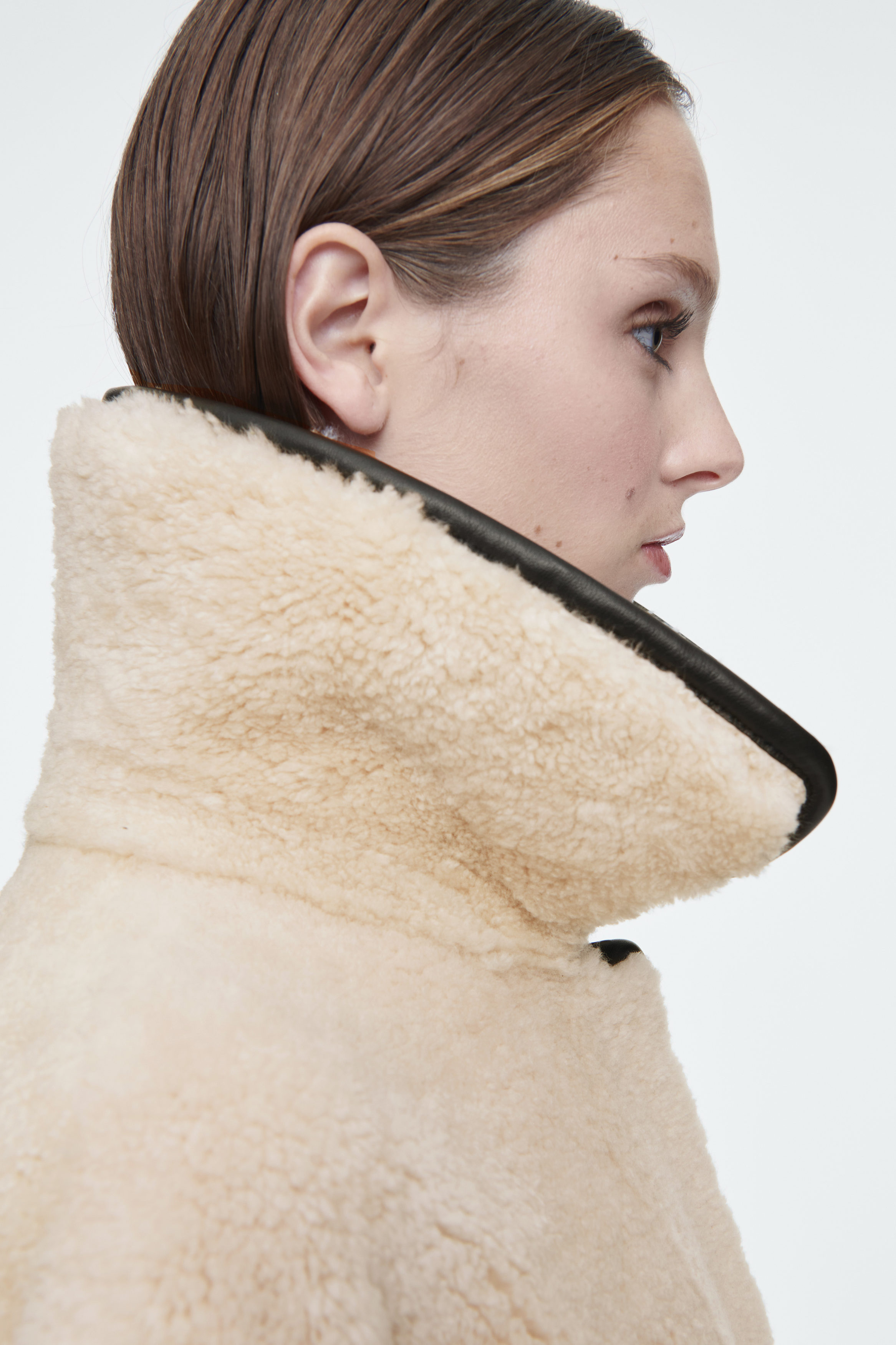 LEATHER-TRIMMED SHEARLING COAT - CREAM