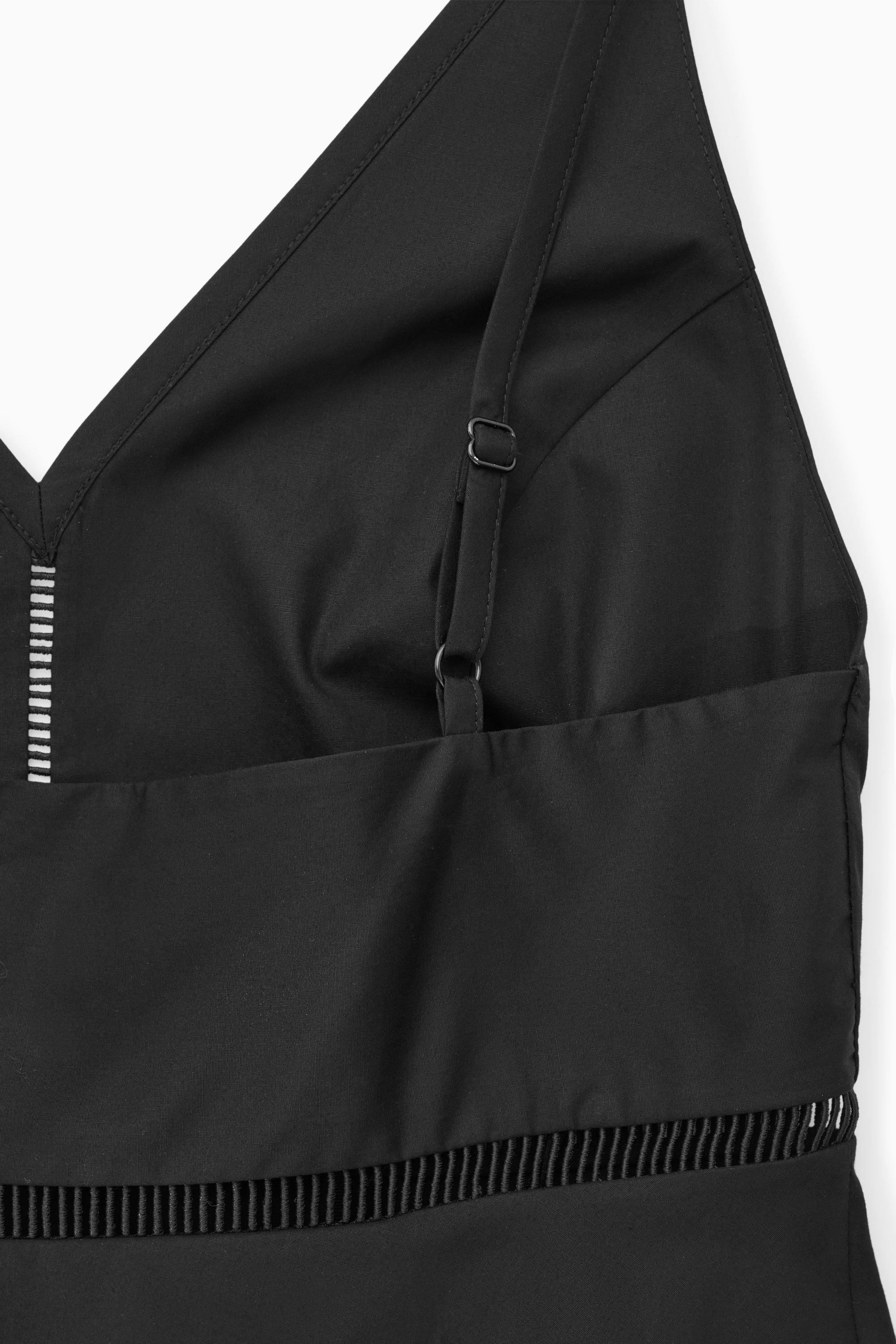 ★SIO★STRING HALTER TOP [BLACK]★正規品/韓国送料込 SIO] STRING HALTER TOP (BLACK) – SellerWork