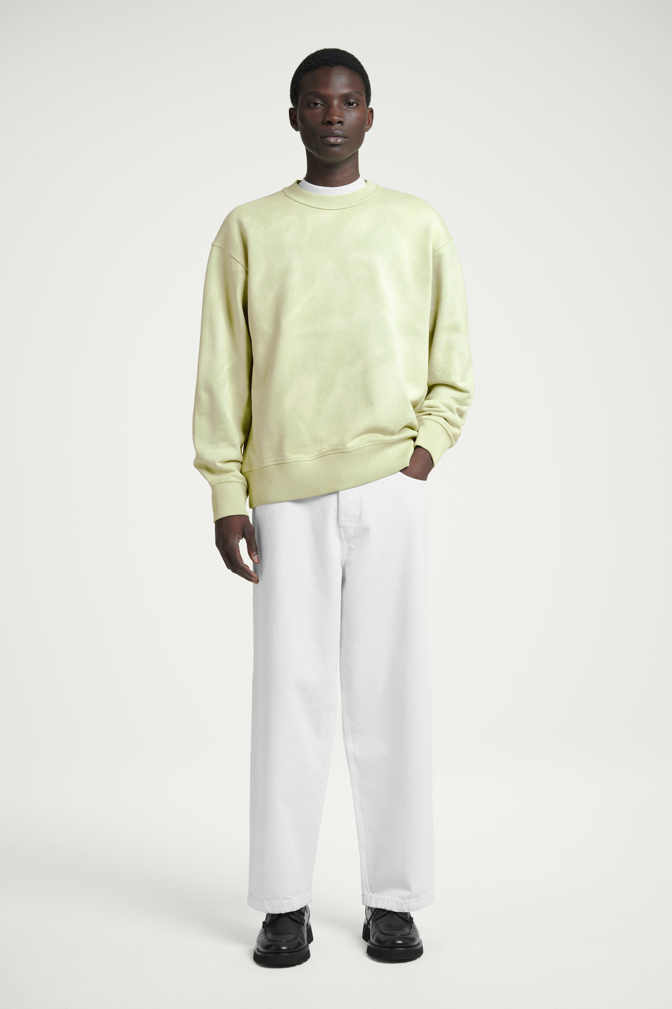 Levi's® Crewneck Sweatshirt (tall) - Black | Levi's® US